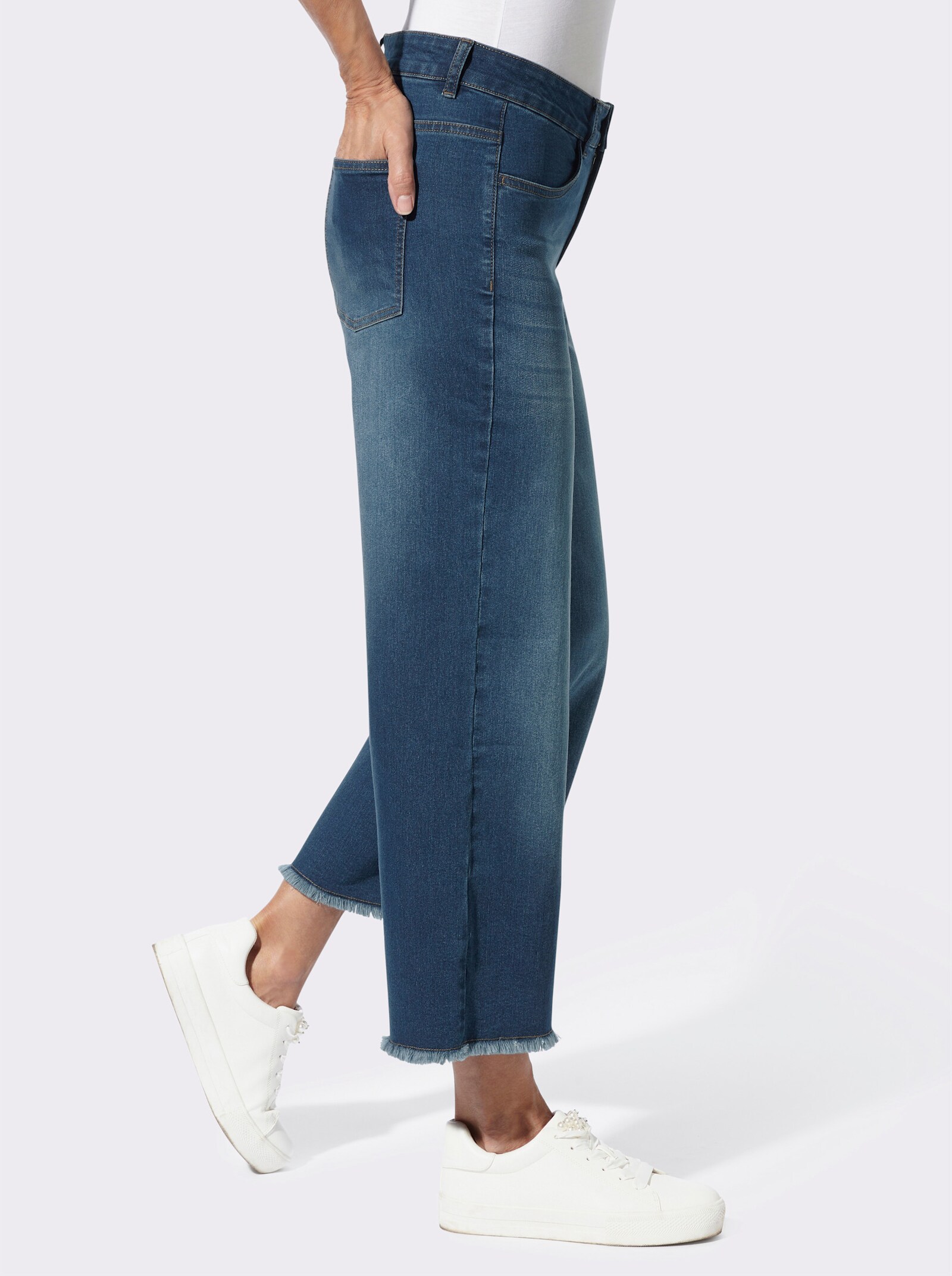 7/8-Jeans mit Fransen am Saum - blue-stone-washed