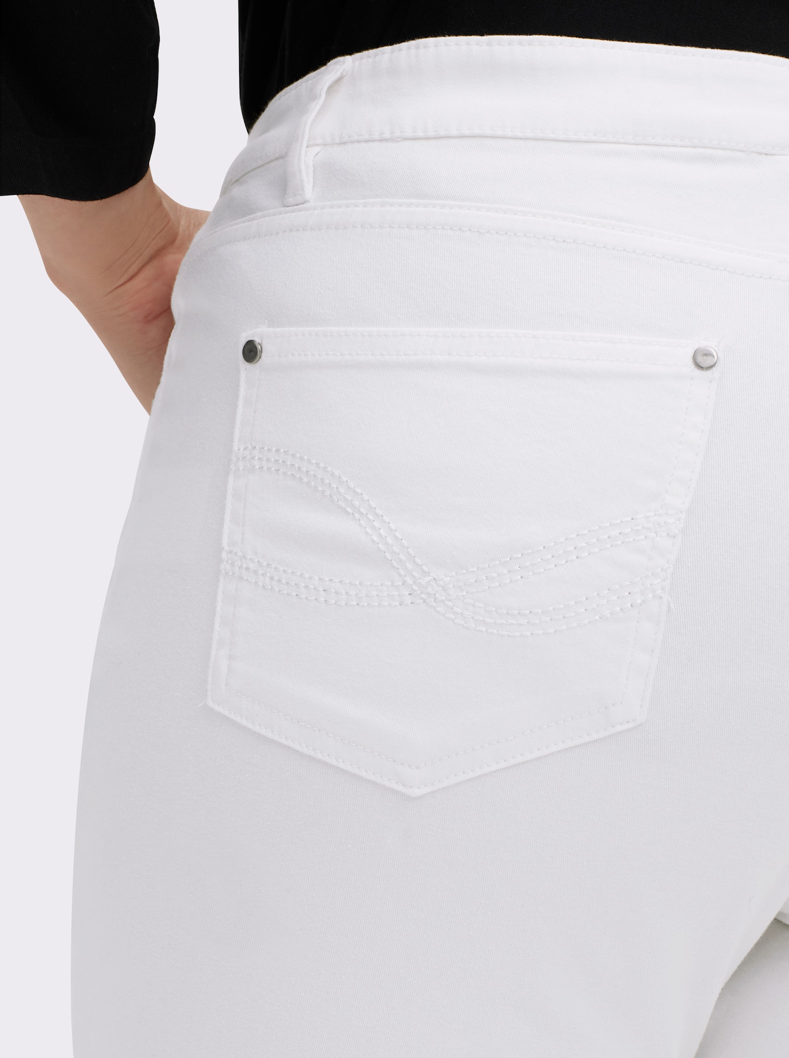 5-Pocket-Jeans mit bestickten Gesäßtaschen - weiß