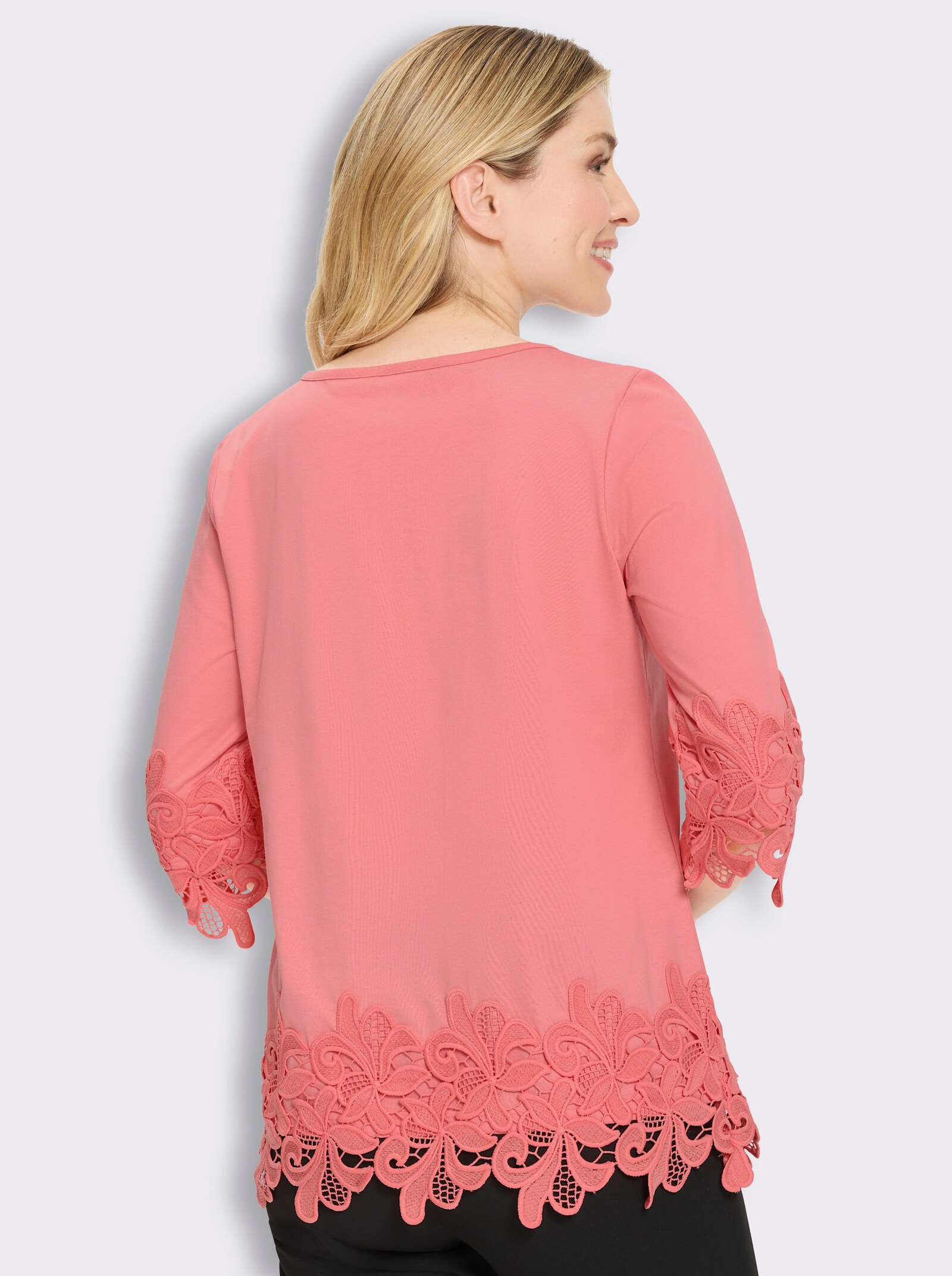 Rundhalsshirt mit Spitzenverzierung - flamingo