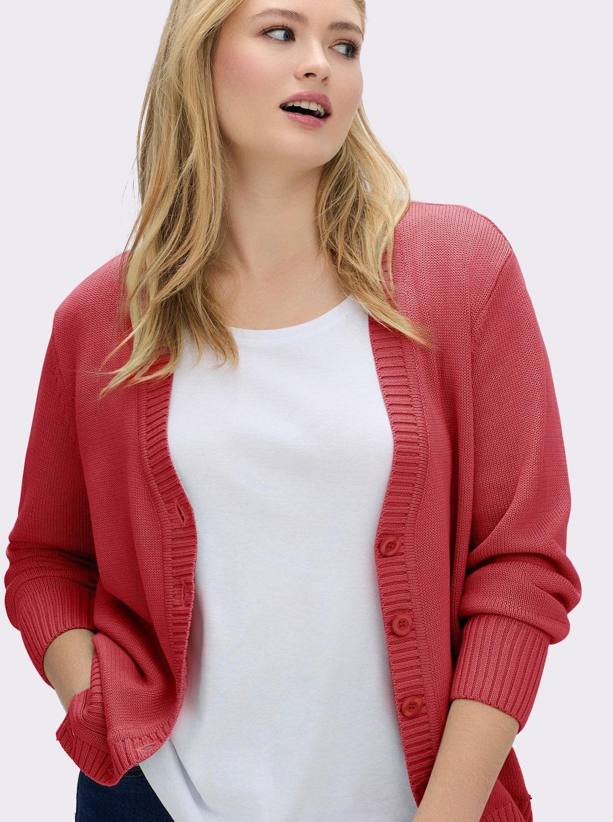 Strickjacke mit farblich abgestimmten Knöpfen - korallenrot