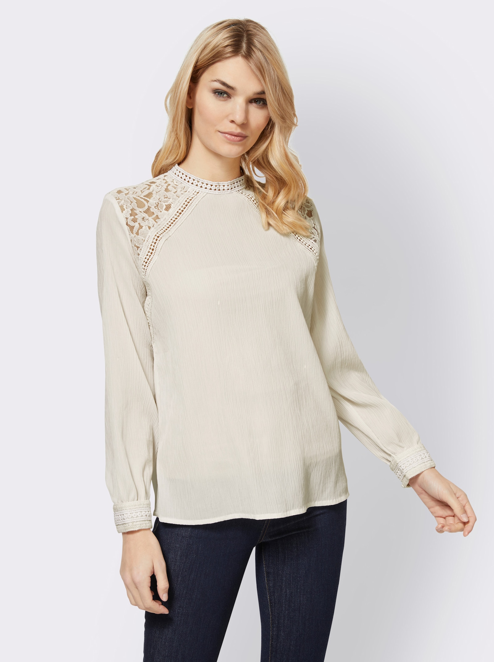 heine Bluse mit Stehkragen und Knopfverschluss im Nacken - champagner