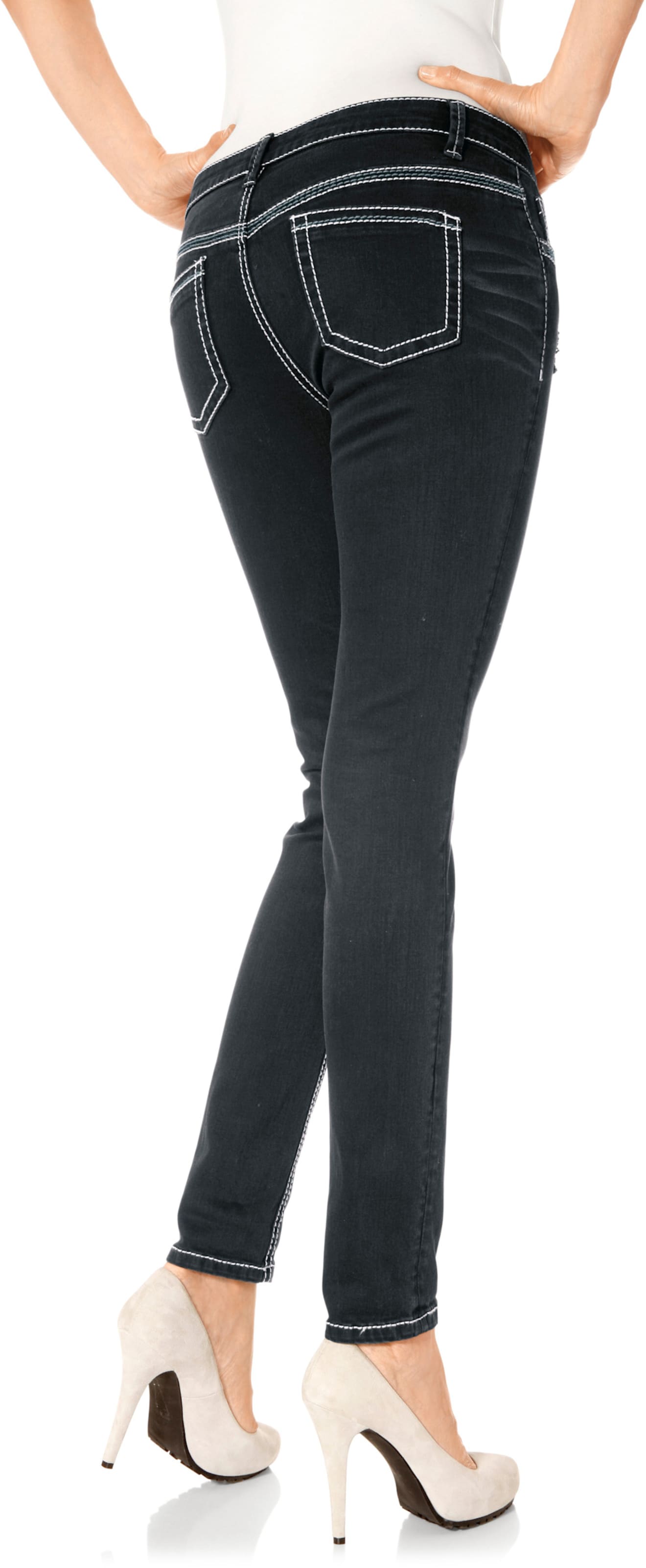 Sag Ich günstig Kaufen-Jeans in black denim von heine. Jeans in black denim von heine <![CDATA[Jeans Lässig im angesagten Boyfriend-Style, mit modischen Destroyed-Effekten. Mit geradem Bein und Eingrifftaschen. Passperfekte Stretchqualität. Comfort Fit. Leicht vertiefte Leibh