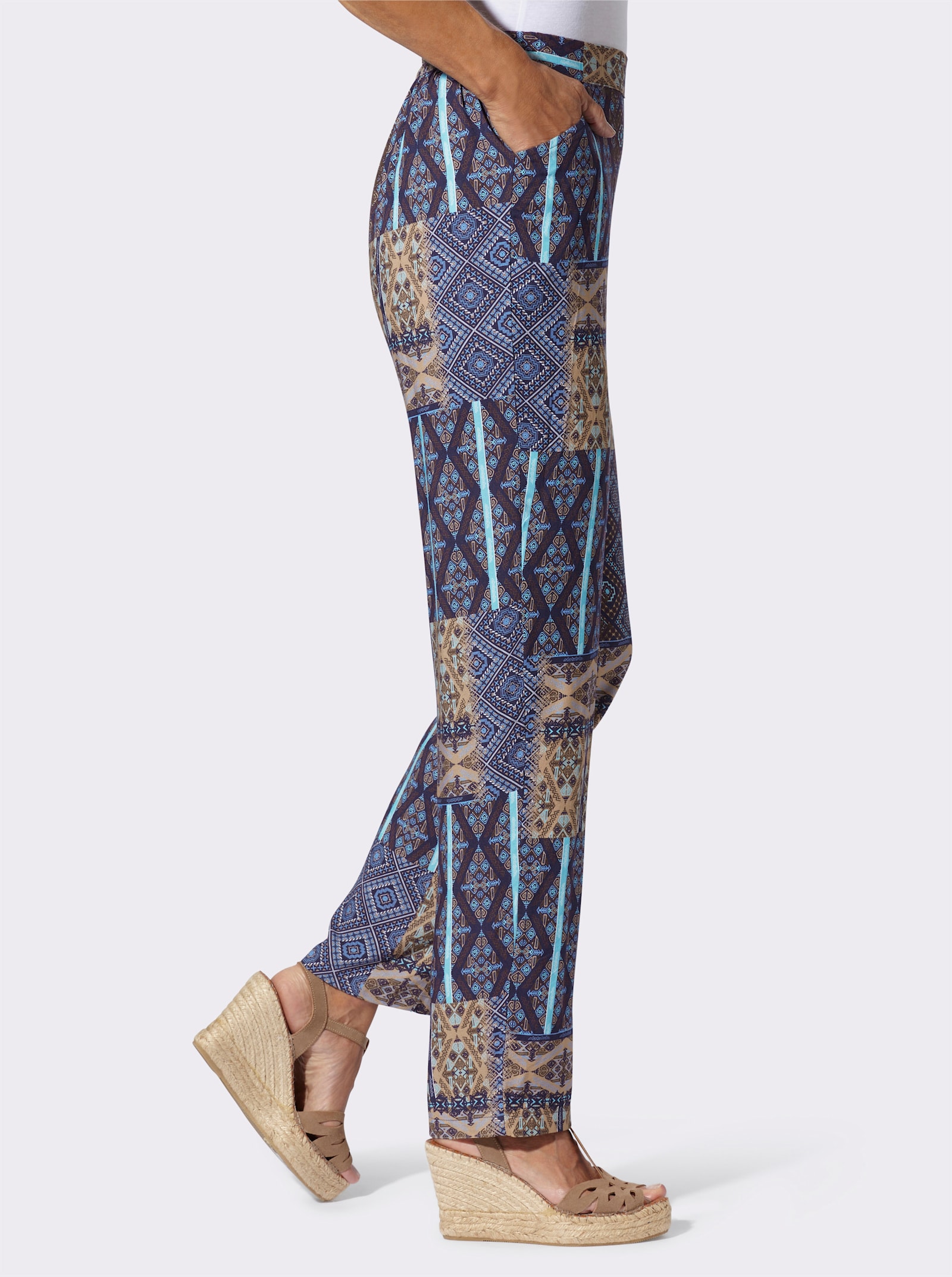 Schlupfhose im Patchwork-Dessin - marine-camel-bedruckt