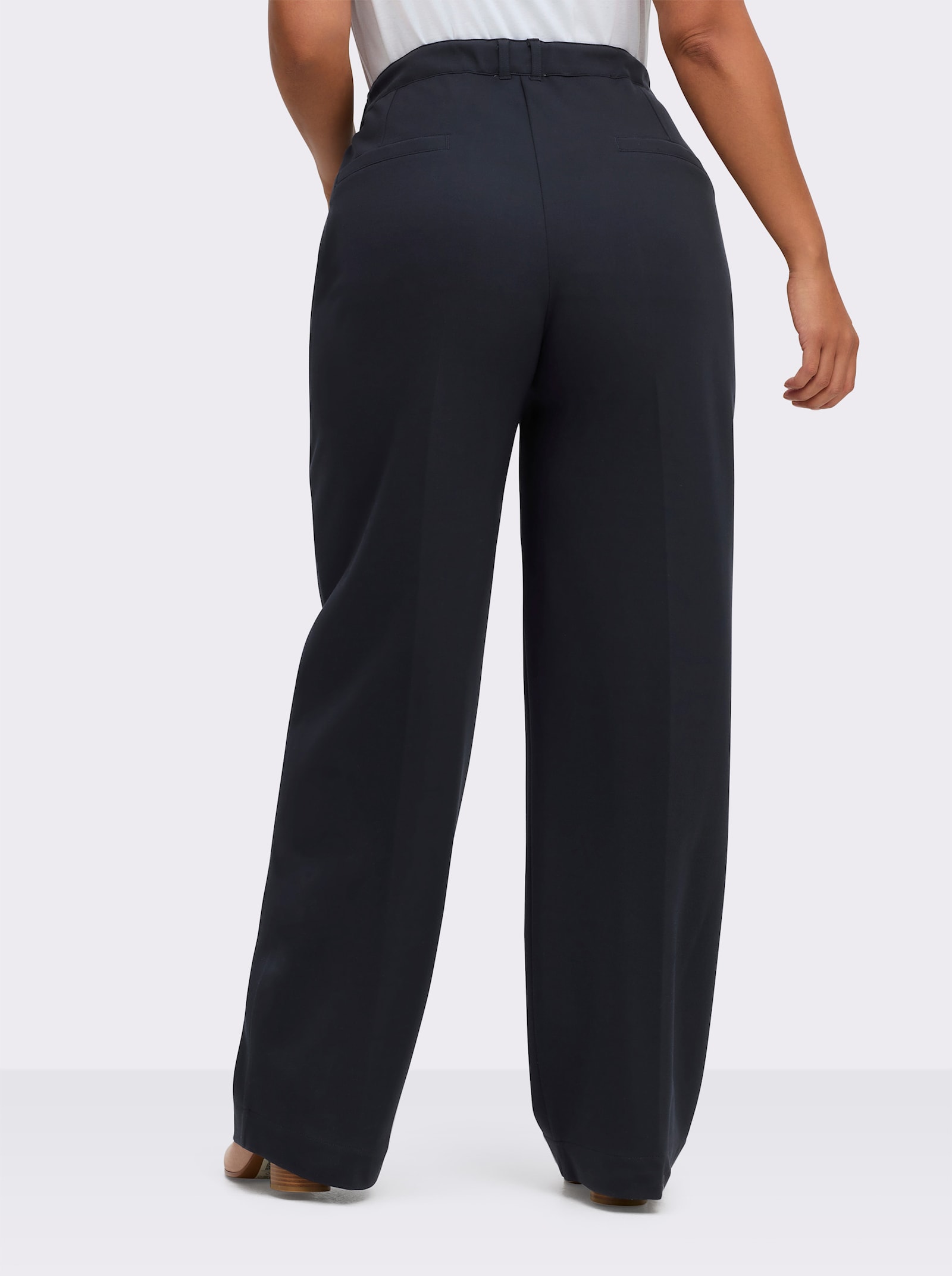 sheego Jerseyhose in weiter Beinform, mit Dehnbund - tiefblau