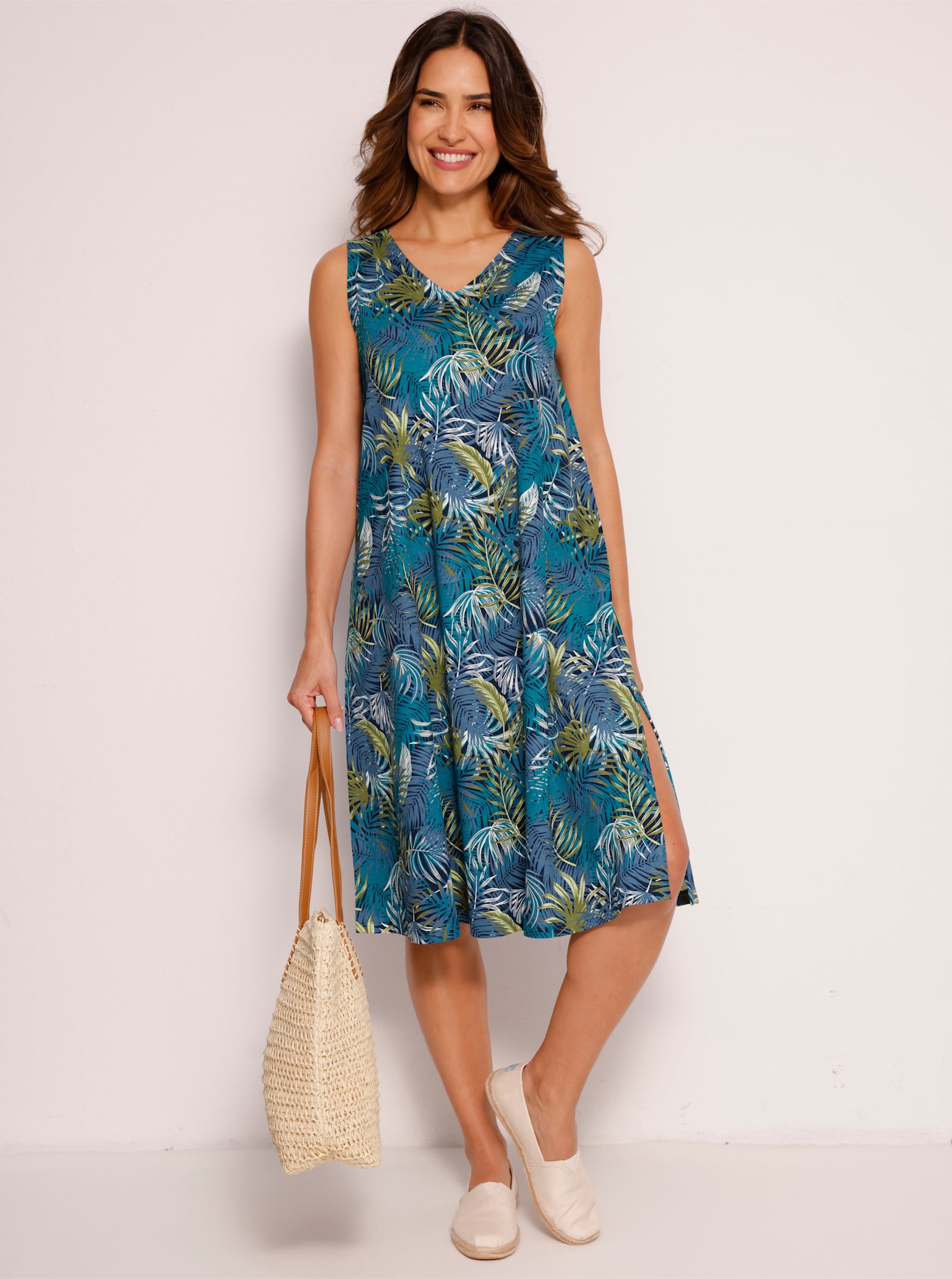 Sommerkleid mit einem langen Seitenschlitz - jeansblau-aquapetrol-bedruckt