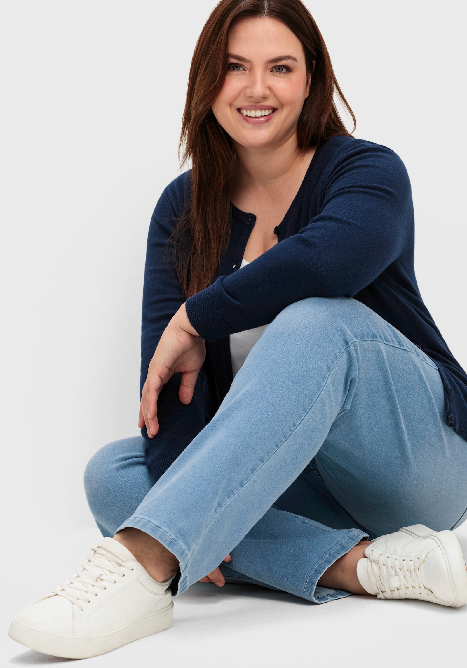 High-waist-Jeans mit hohem Rundum-Dehnbund - blue-bleached