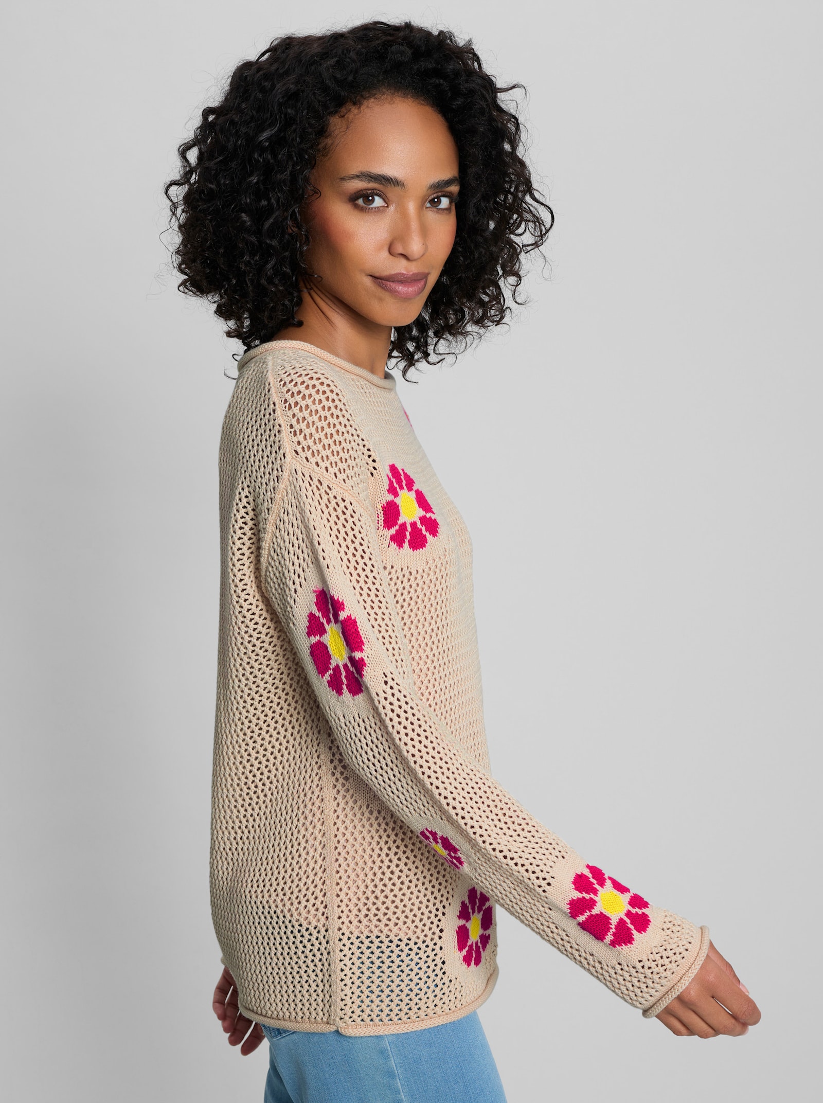 heine Ajourpullover mit Blüten-Jacquard - elfenbein-pink-gemustert