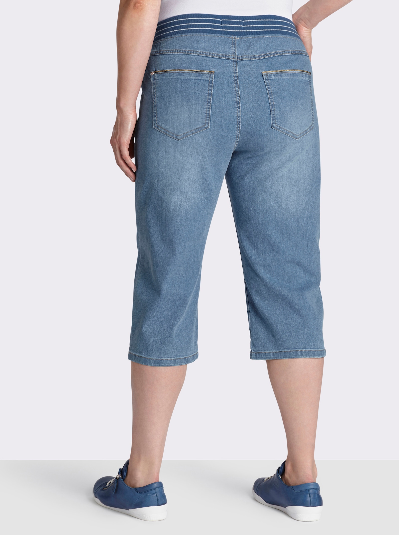 Caprijeans mit Rundum-Dehnbund - blue-bleached