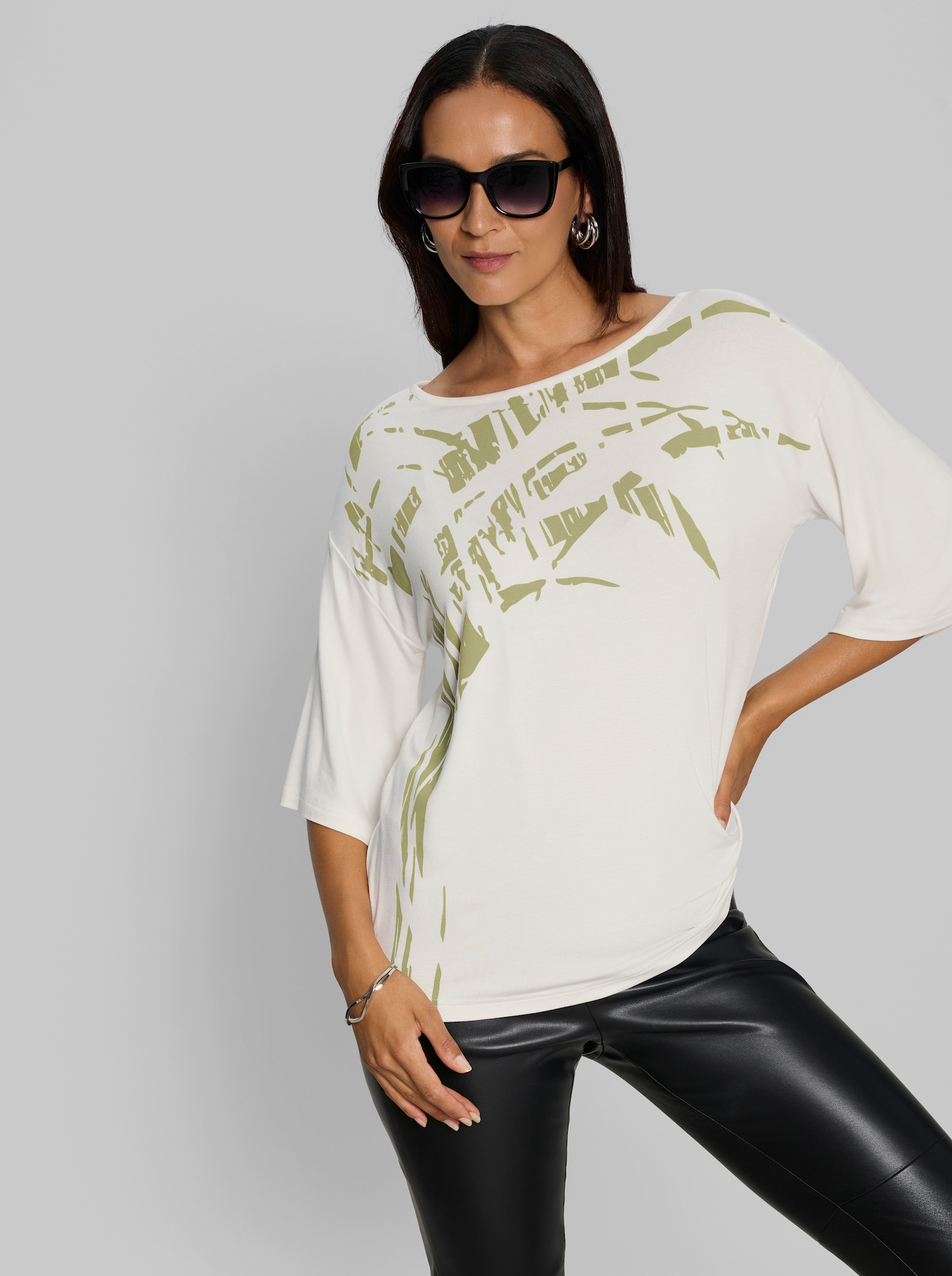 heine Oversize-Shirt mit Palmenprint - ecru-schilf-bedruckt