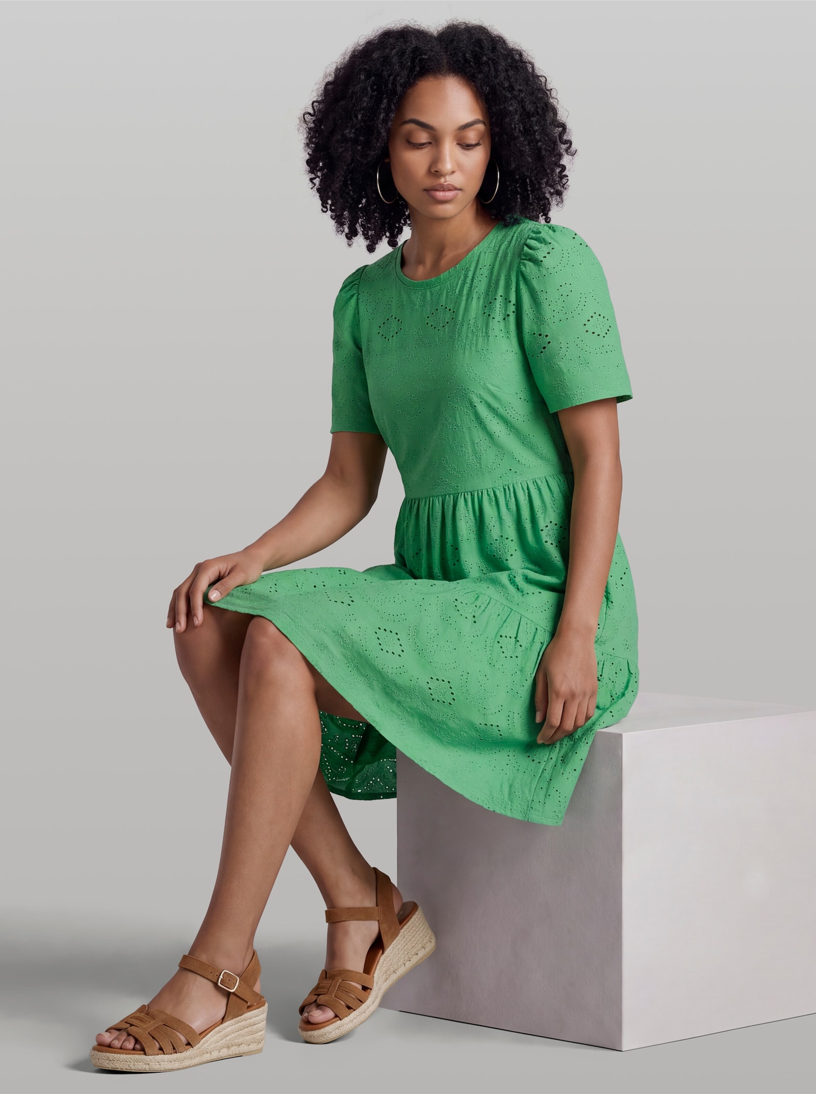 heine Jerseykleid mit Ajourmuster - grasgrün