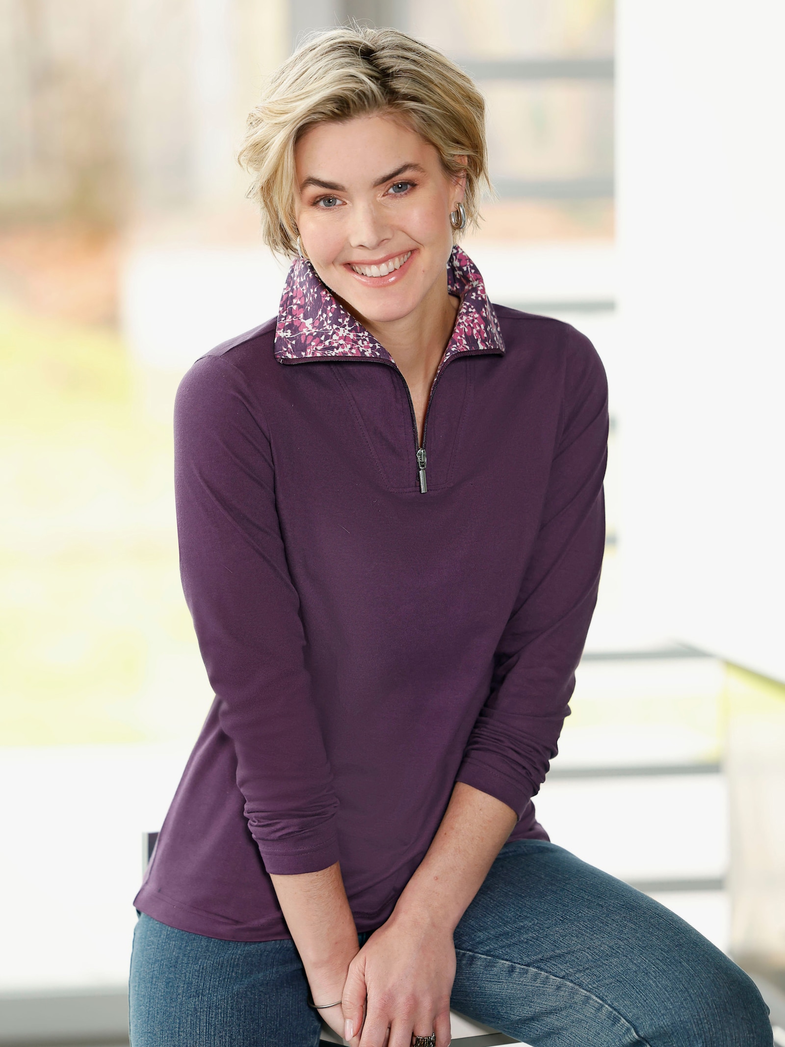 Schipperstrui met gedessineerde binnenkant van de kraag - druif