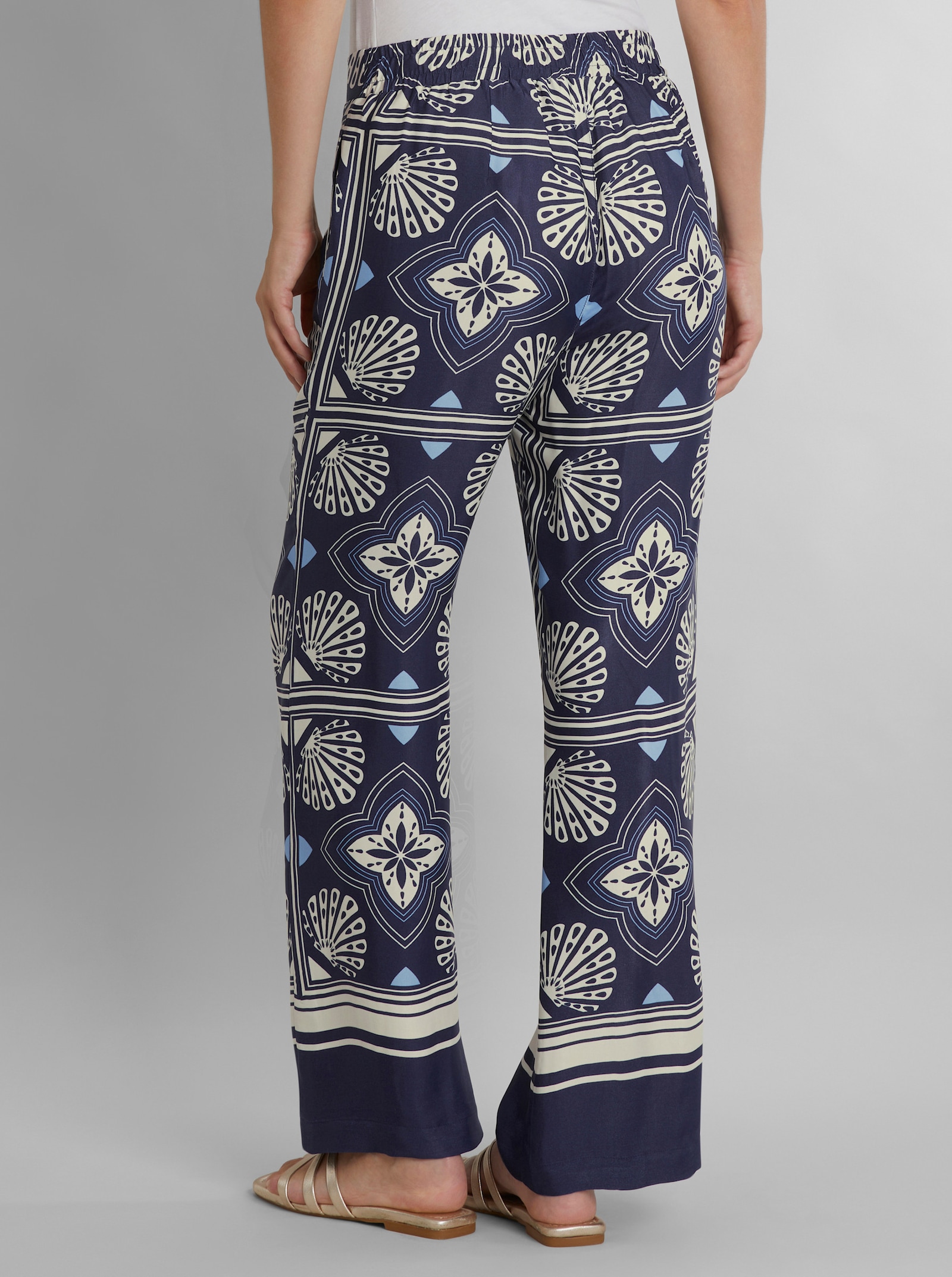 heine Druckhose in Schlupfform - marine-champagner-bedruckt