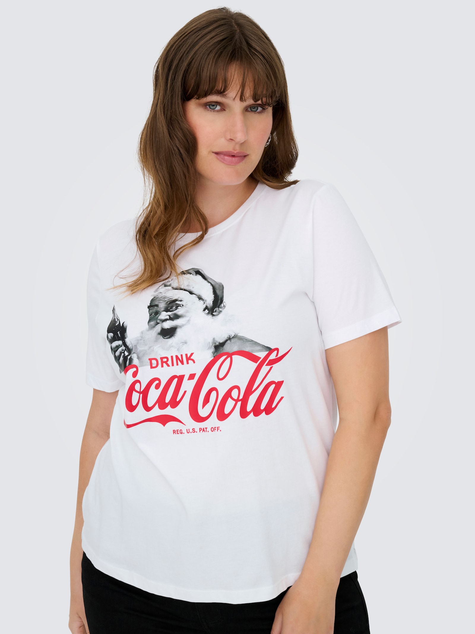 ONLY CARMAKOMA Kurzarmshirt - white print:coca cola santa