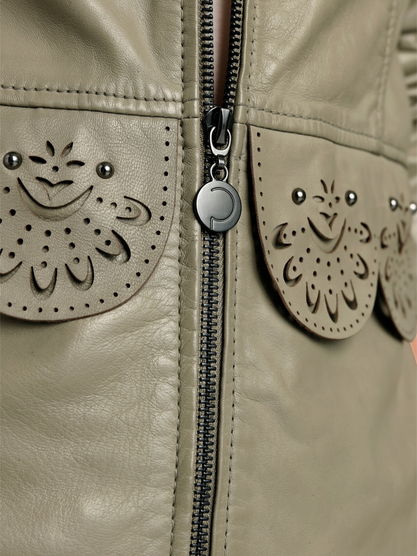 Mainpol Lederblazer mit Spitzen-Optik - schlamm
