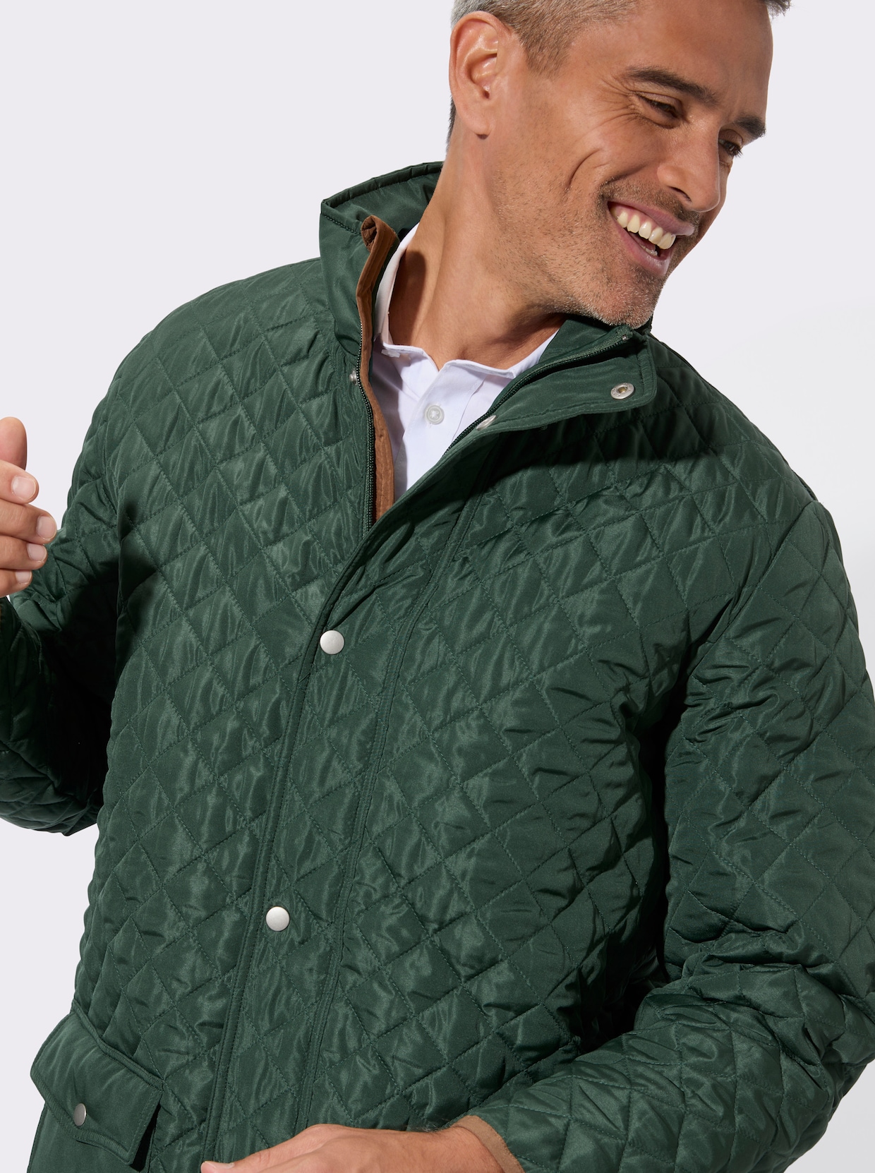 Prošívaná bunda s kosočtvercovým vzorem - mechová