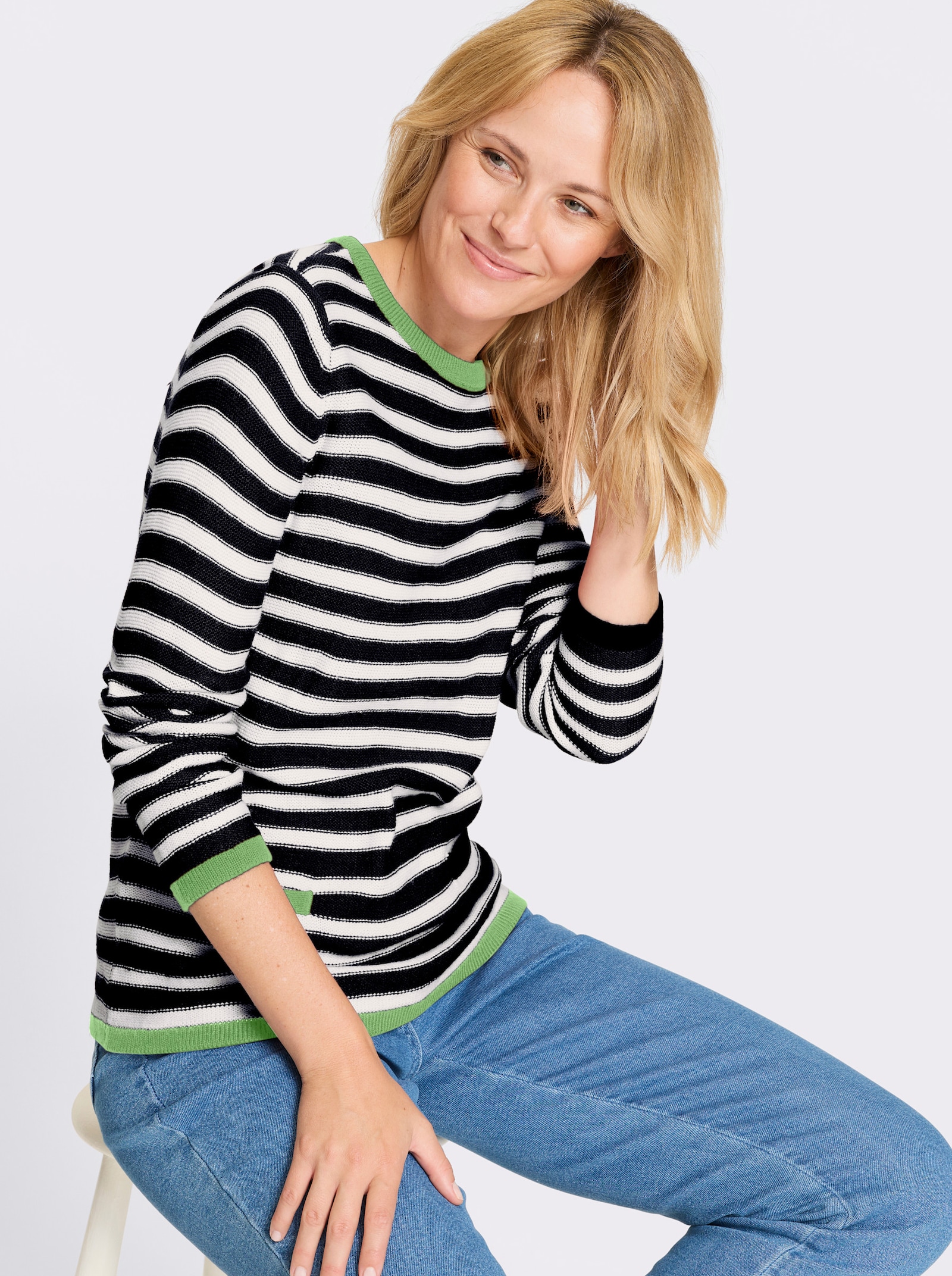 Rundhalspullover mit garngefärbtem Ringel - marine-weiss-geringelt