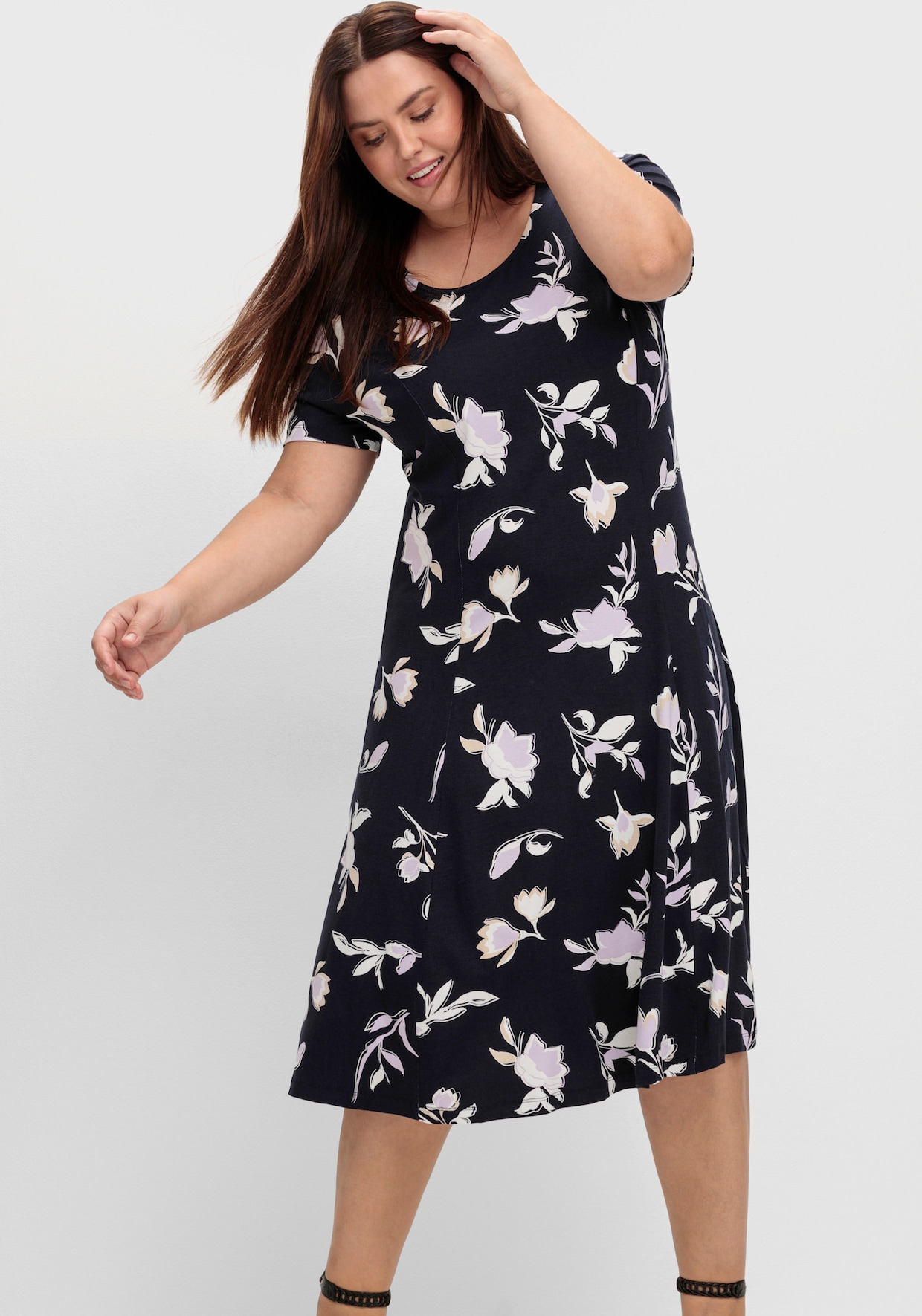 Jerseykleid in A-Form - marine-flieder-bedruckt