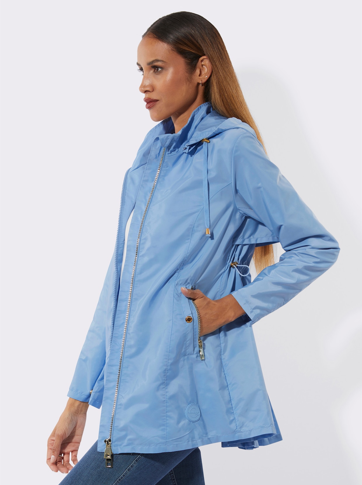 Übergangsjacke mit Tunnelzug auf Taillenhöhe hinten - himmelblau