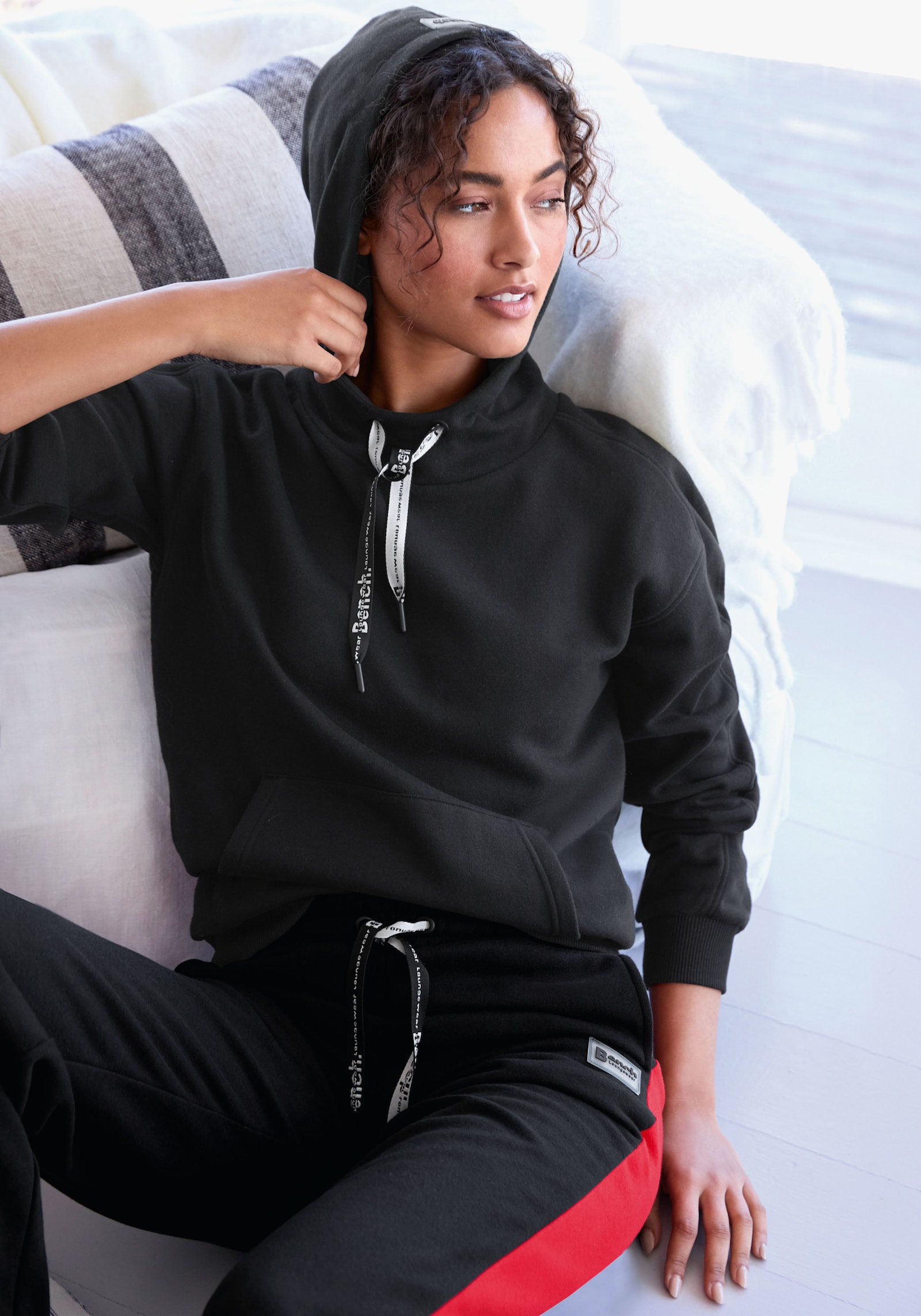 Bench. Loungewear Kapuzensweatshirt - schwarz