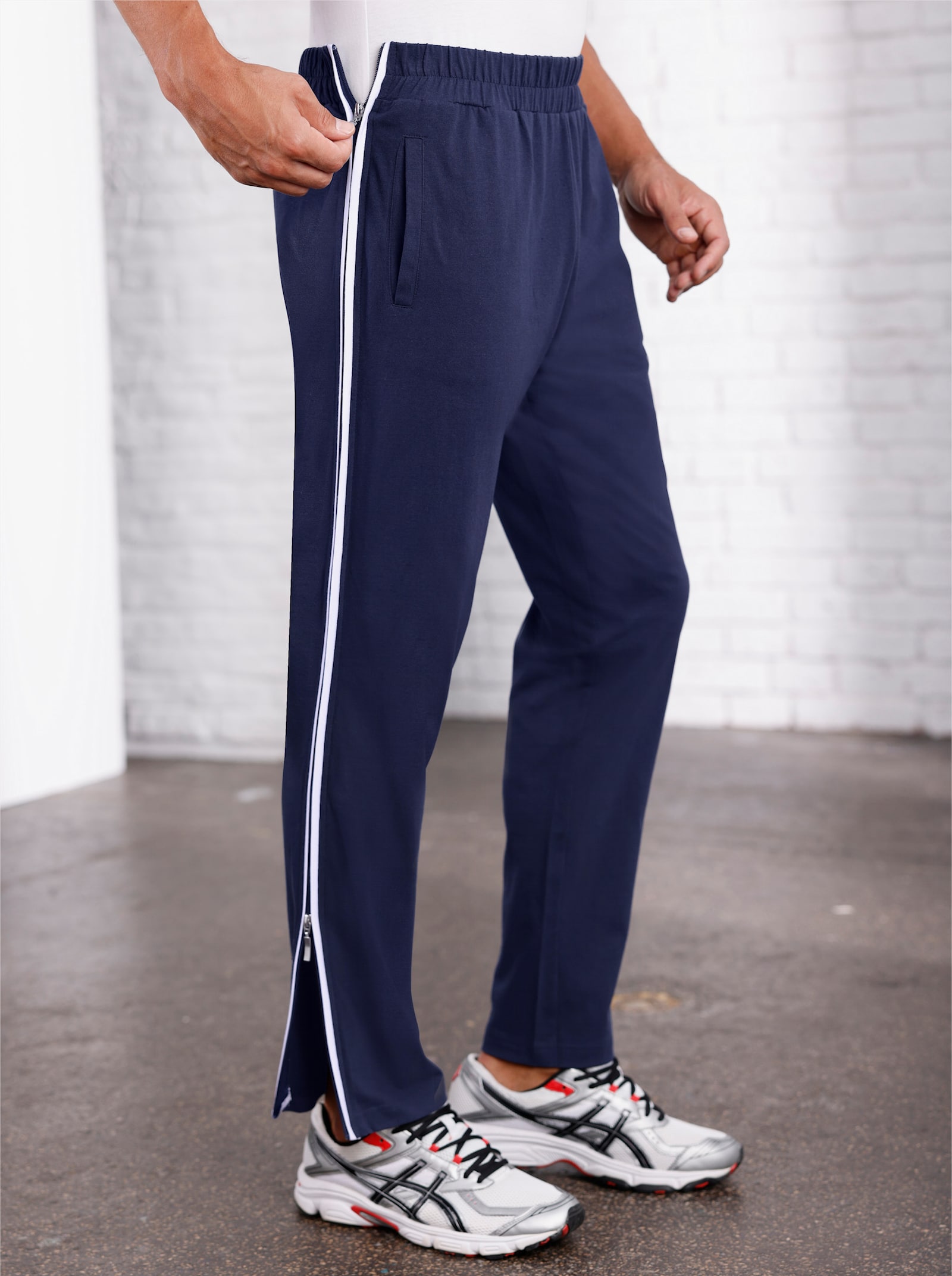 Freizeithose mit Bein-Zipper - marine