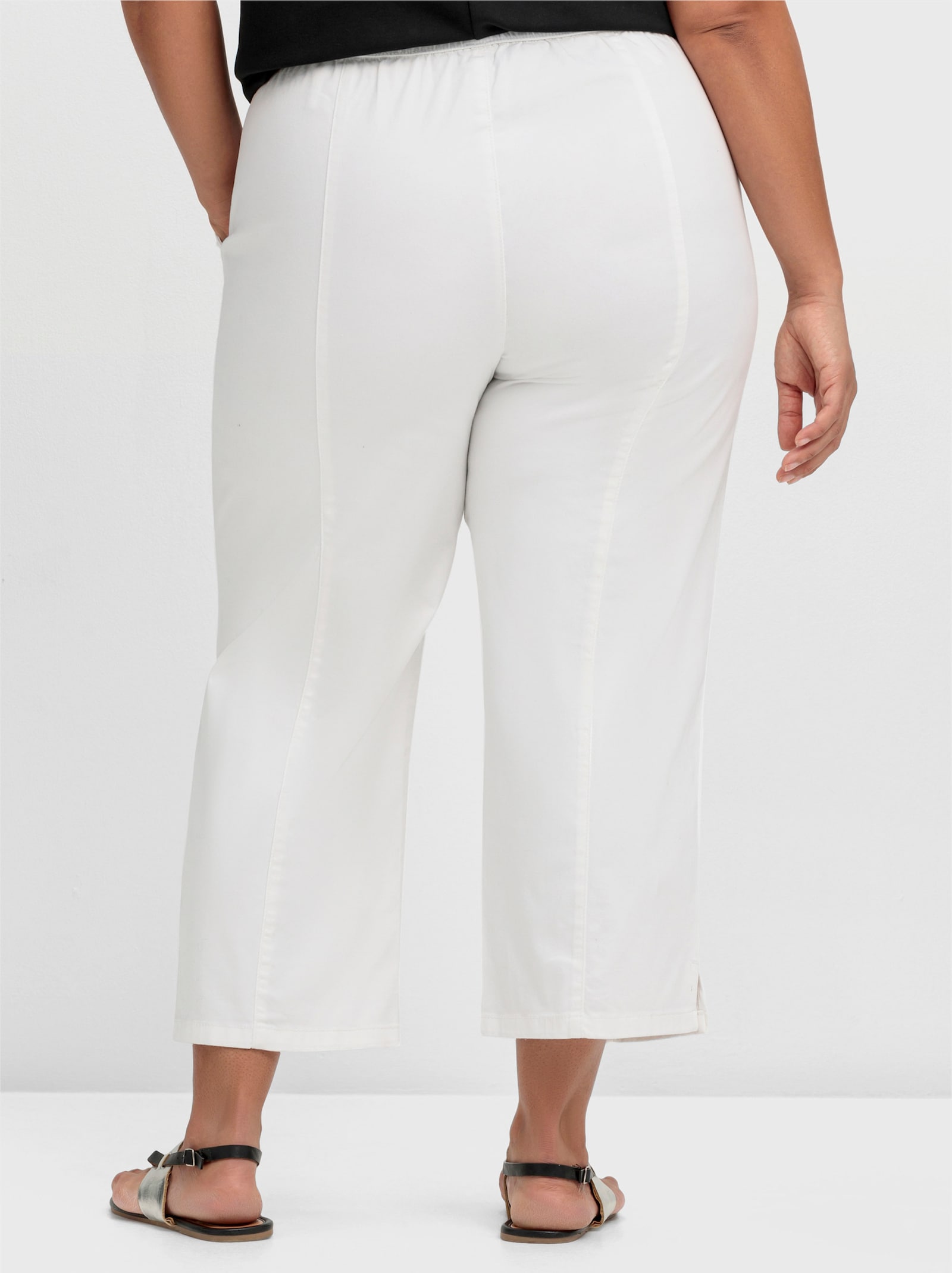 sheego 7/8-Hose in weiter Form - weiss
