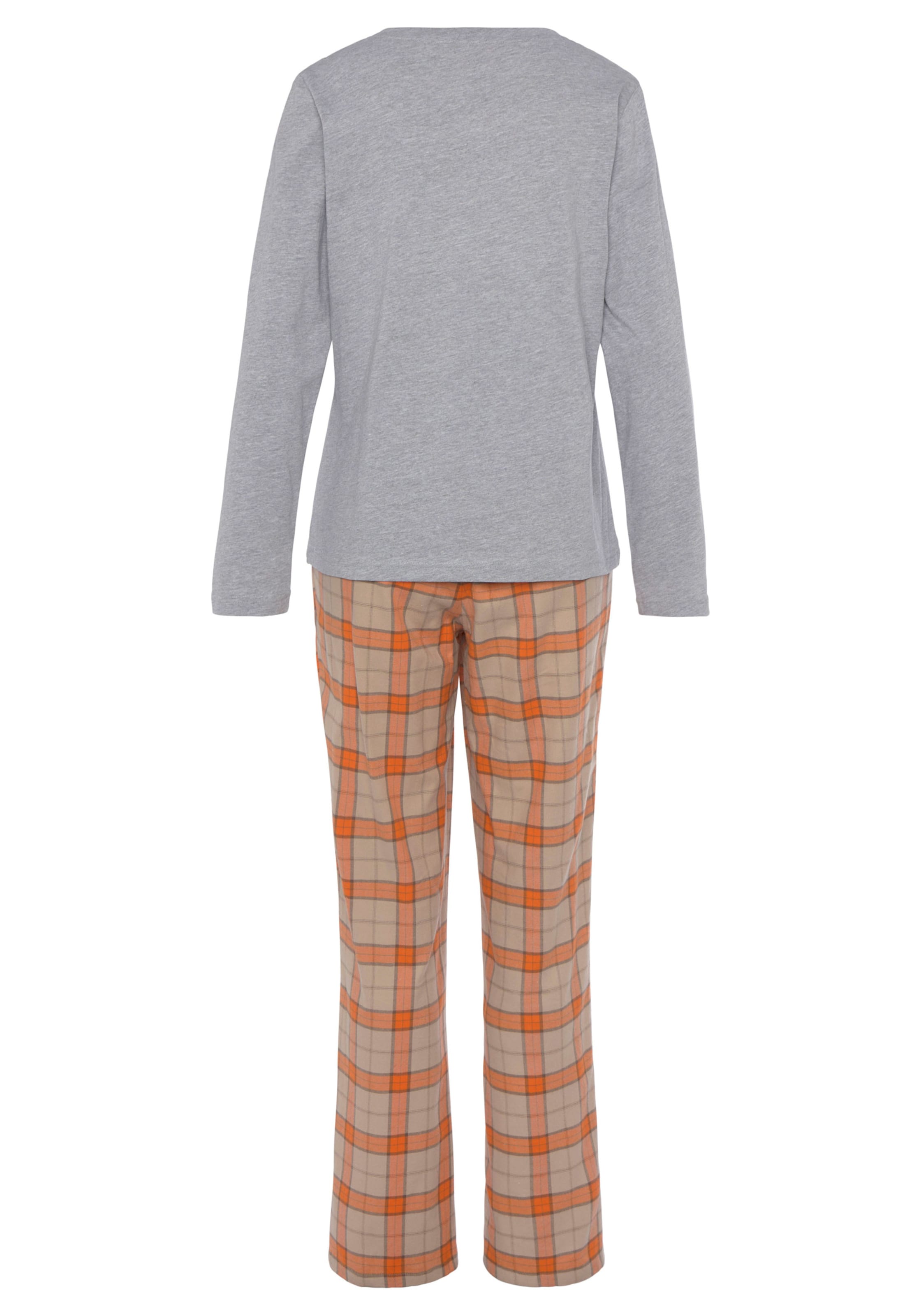 Orange  günstig Kaufen-Pyjama in orange von Vivance Dreams. Pyjama in orange von Vivance Dreams <![CDATA[Pyjama mit schlichtem Oberteil und Frontprint. Lange Hose mit seitlichen Eingriffstaschen und Tunnelzug. Angenehme Baumwollqualität.]]>. 