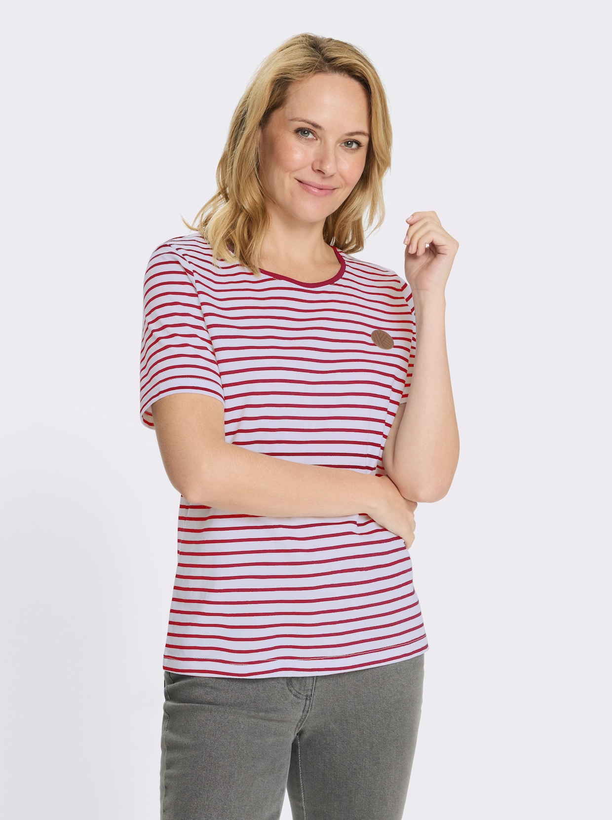 Ringelshirt mit Patch in Leder-Optik - rot-weiß-gestreift