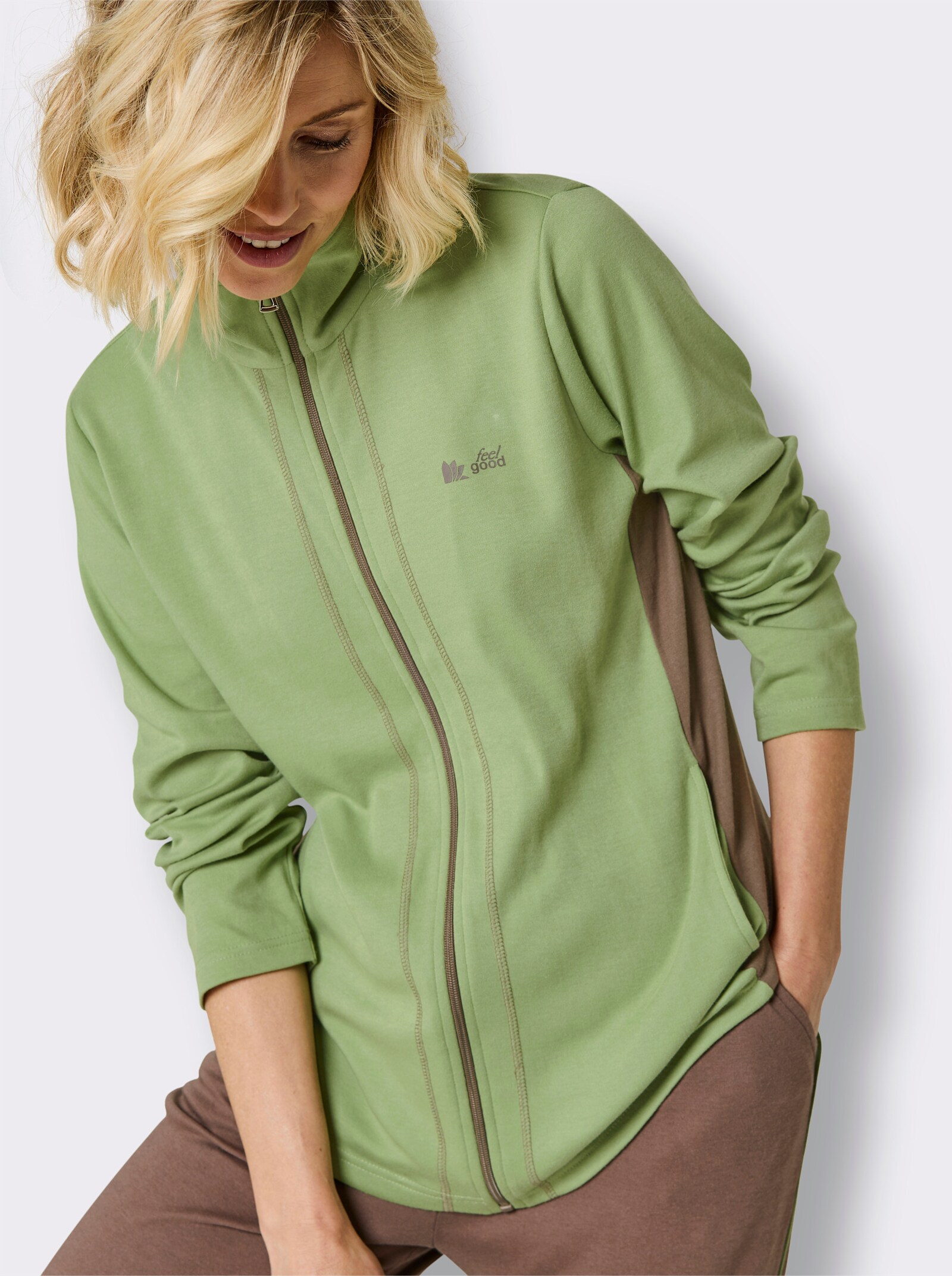 feel good Hausanzug - eucalyptus-dunkeltaupe