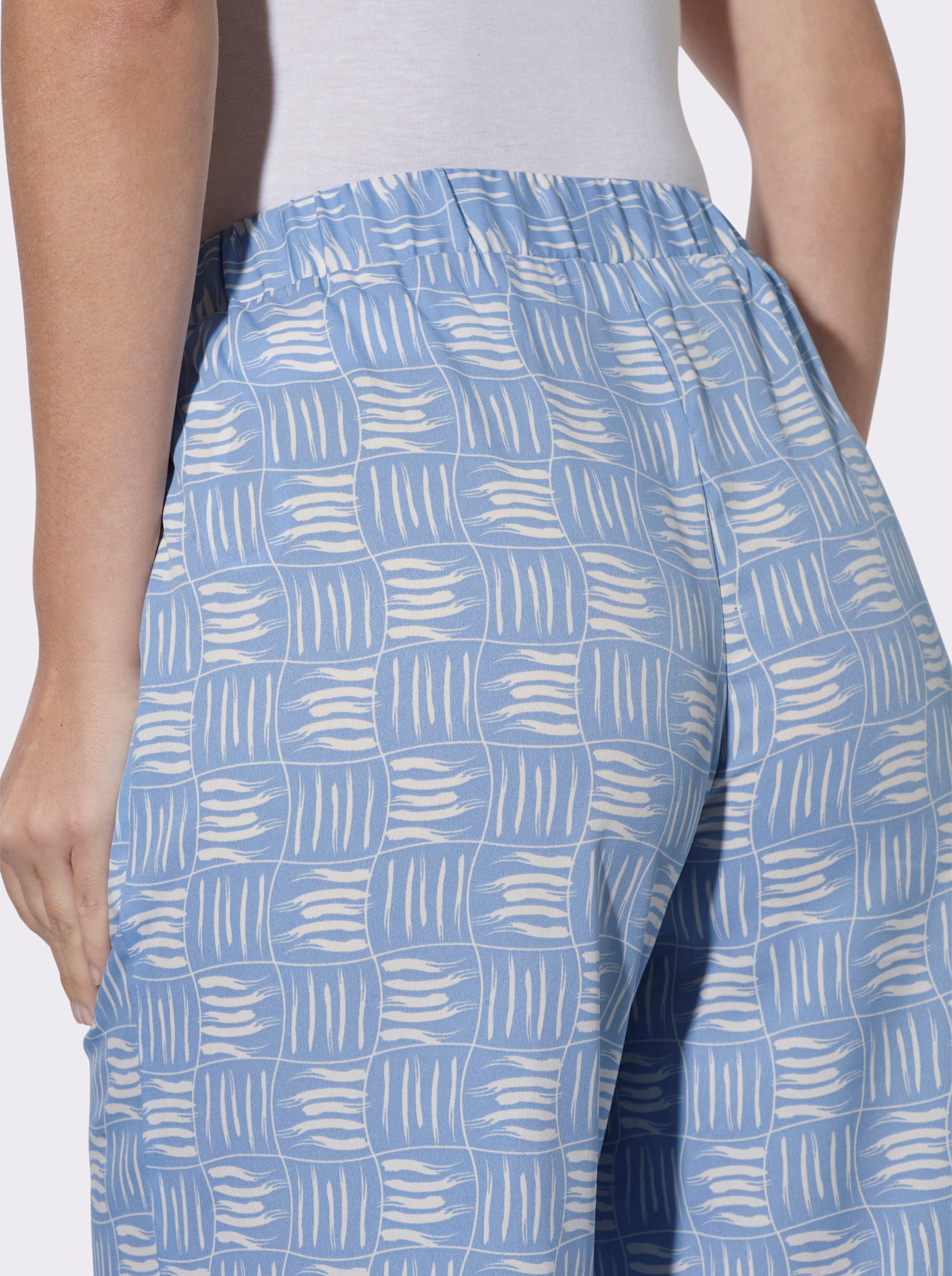 Comfortbroek met 2 zakken - hemelsblauw/ecru bedrukt