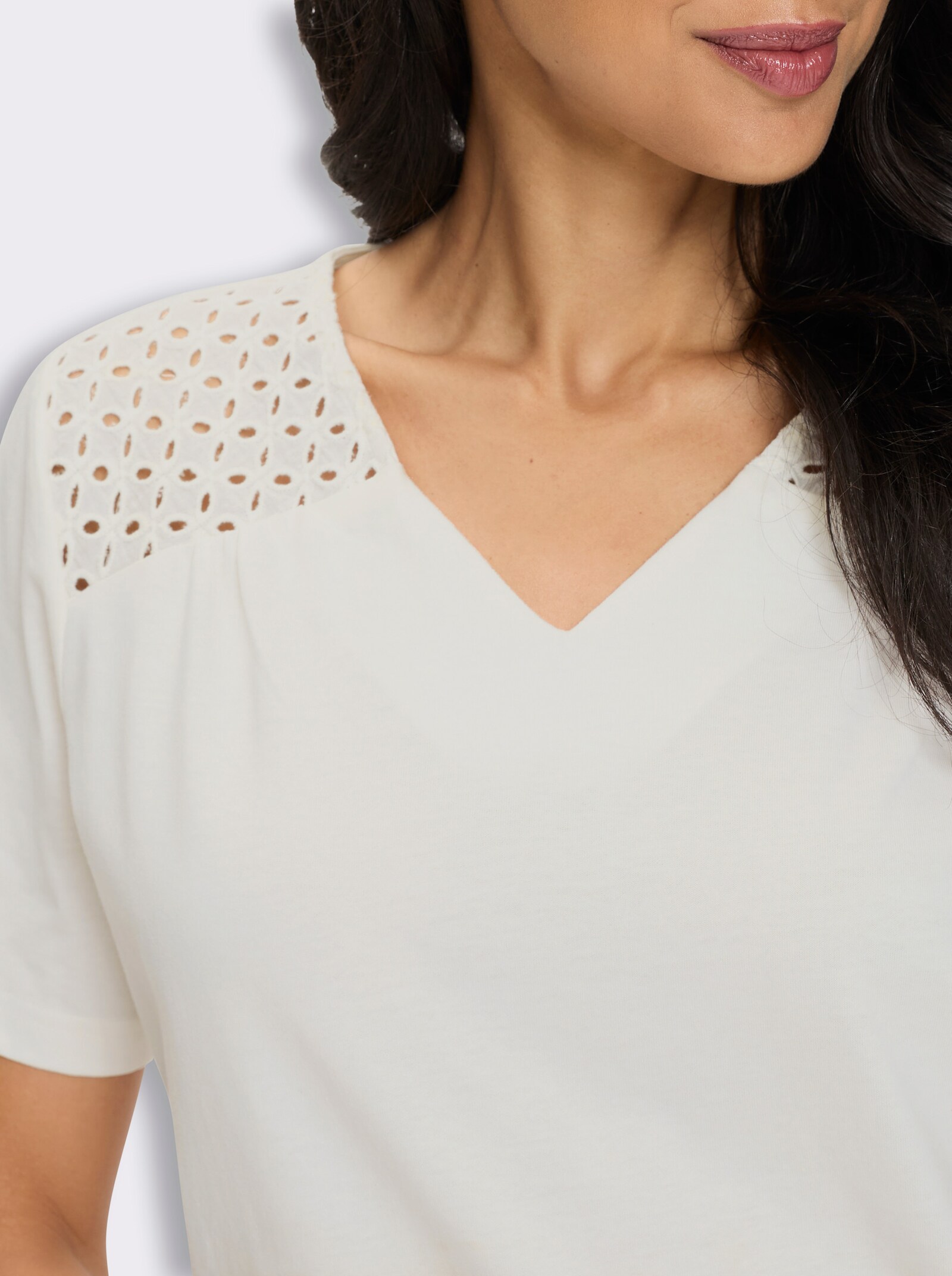 Kurzarmshirt mit Spitzendetails - ecru