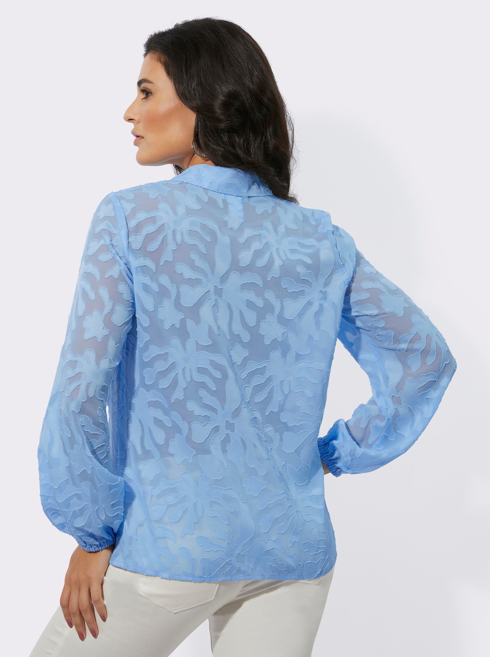 Blouse met lange mouwen van subtiel transparant materiaal - ijsblauw gedessineerd