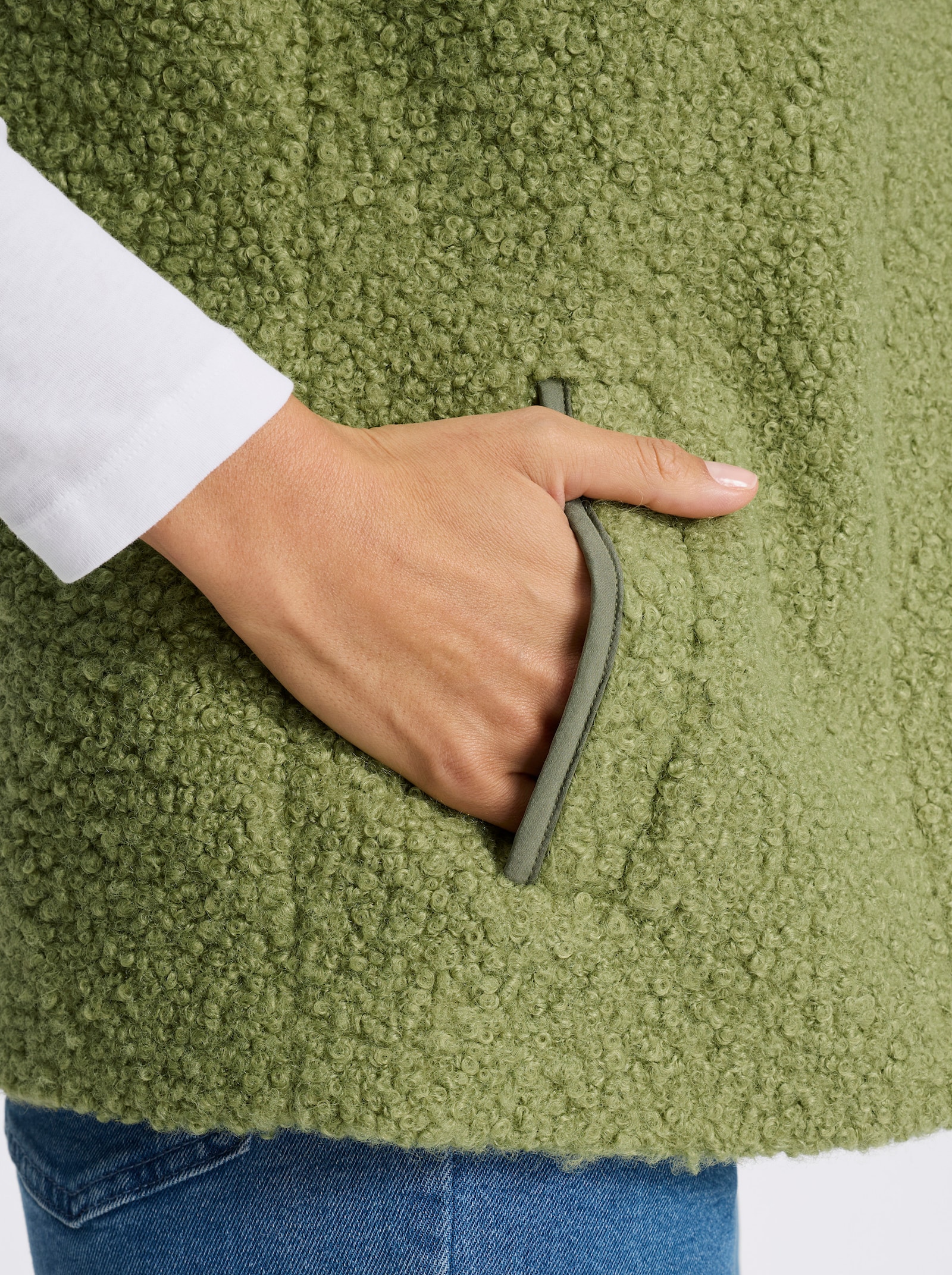 Weste mit praktischen Taschen - schilf