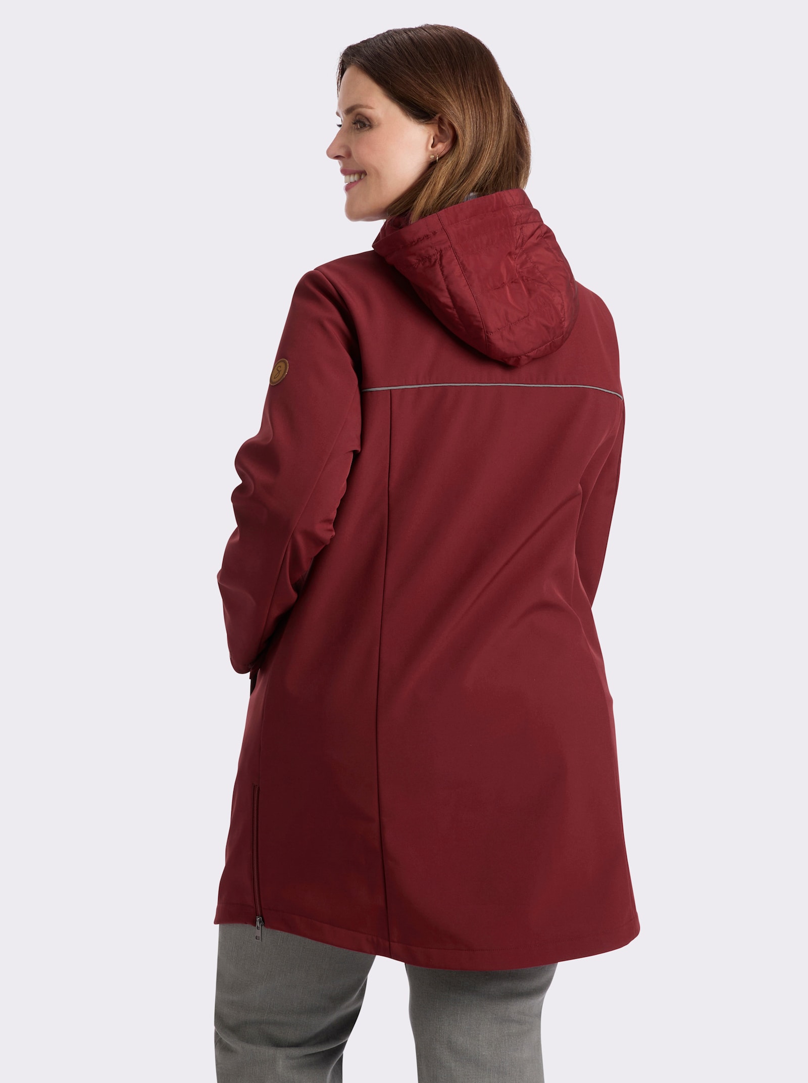 sheego Softshelljacke mit regulierbaren Seitenschlitzen - bordeaux