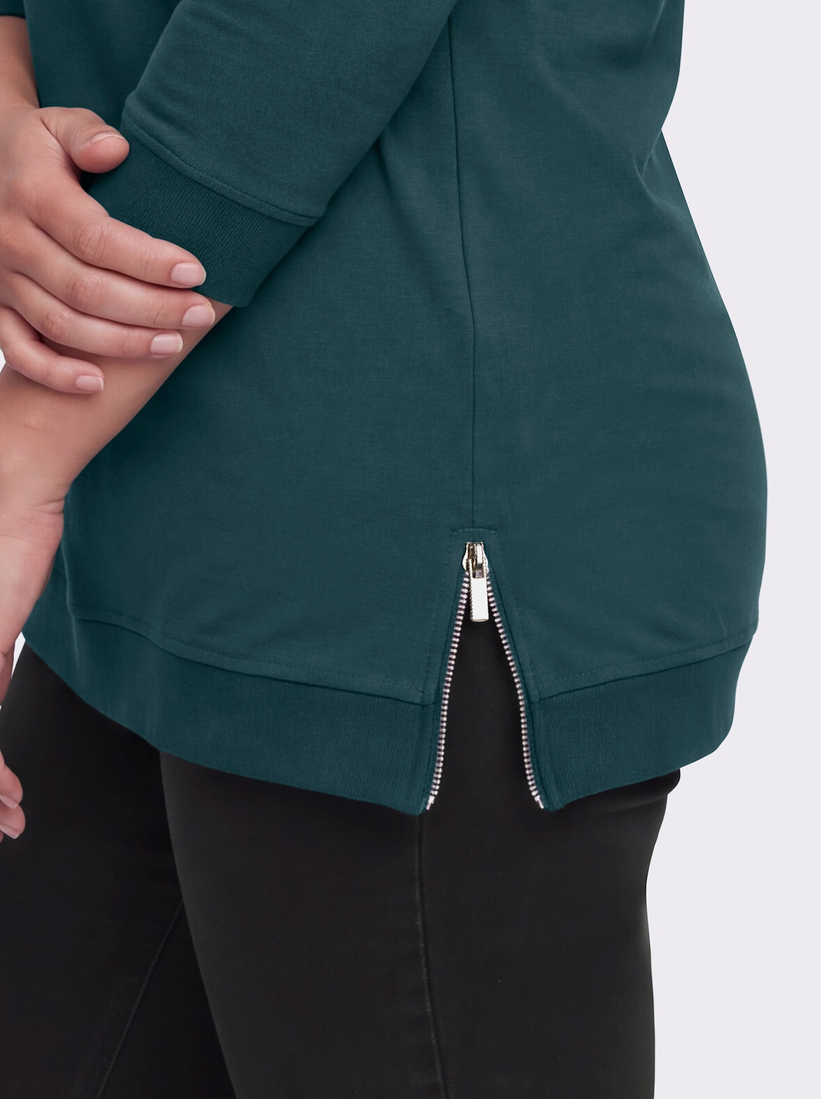 sheego Sweatshirt in Longform - aquapetrol