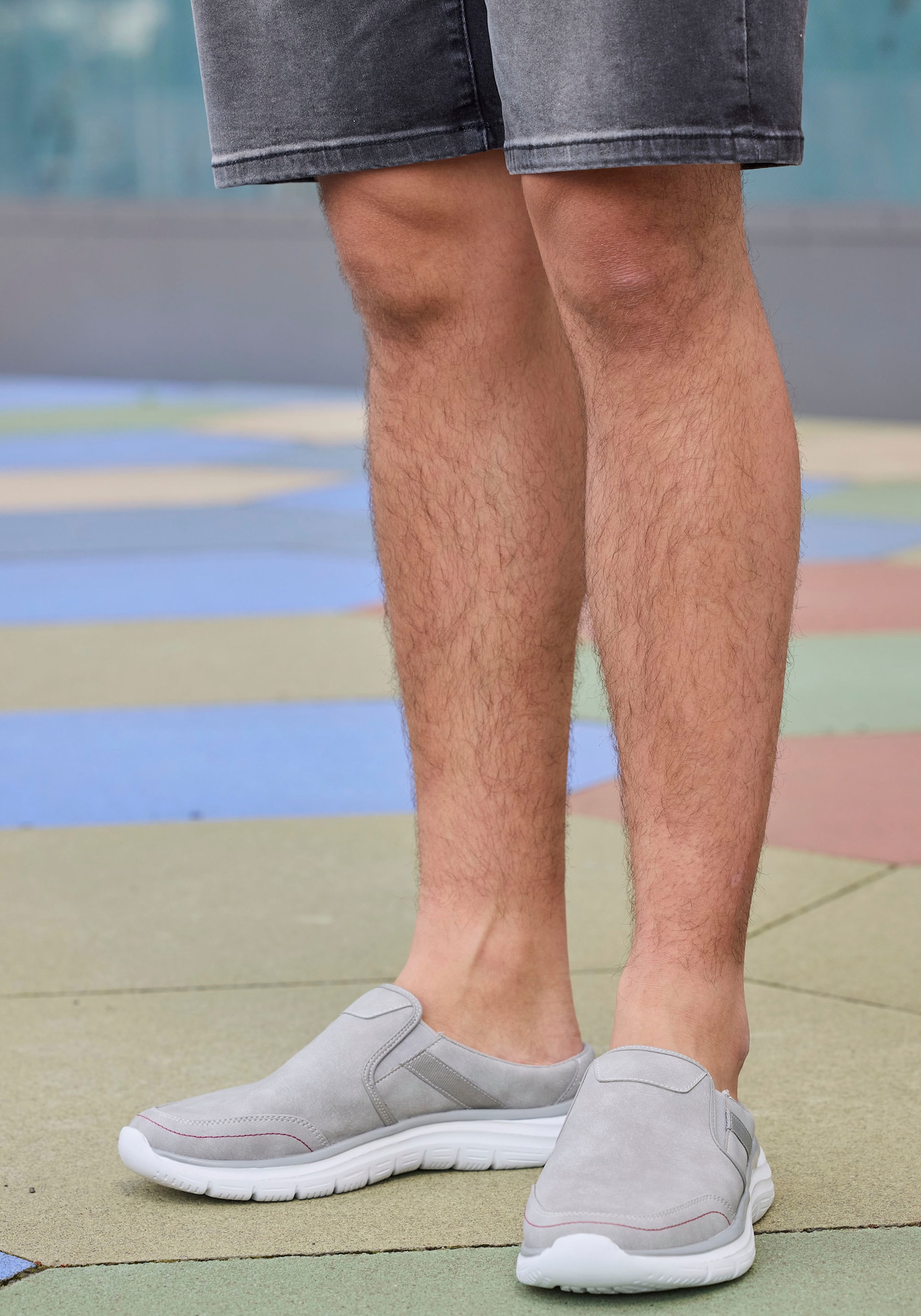 John Devin Sabot - hellgrau