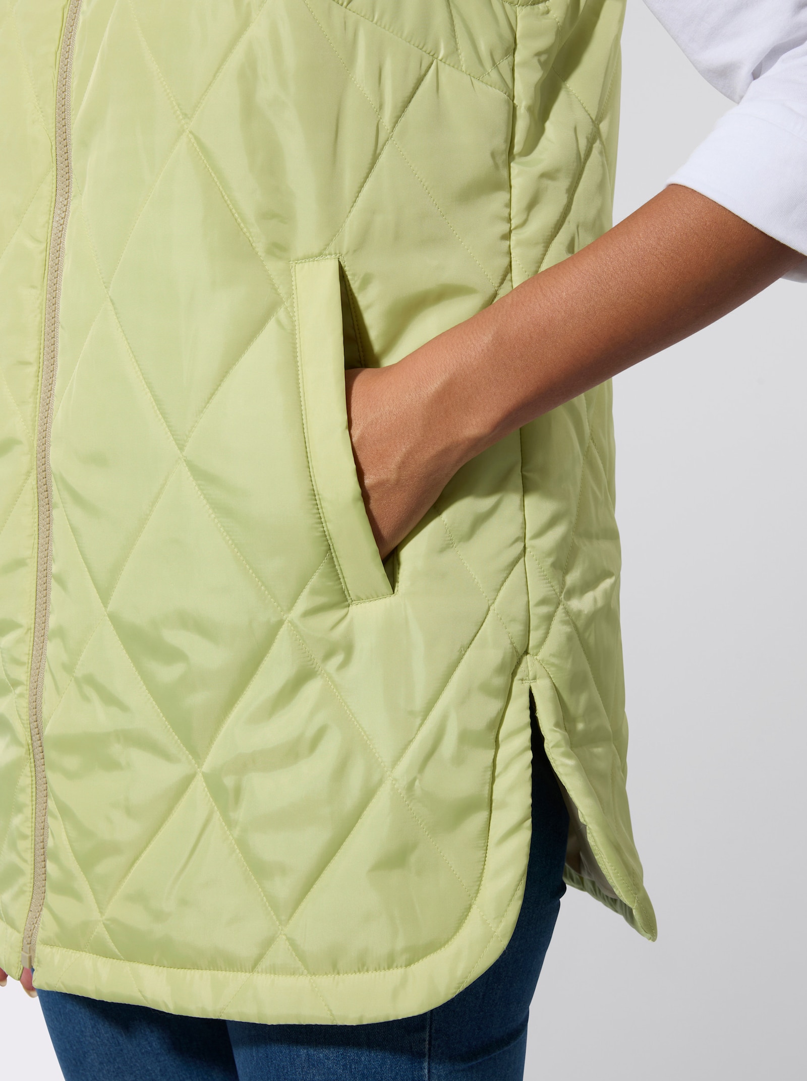 Steppweste mit Kapuze, pflegeleicht - pistazie