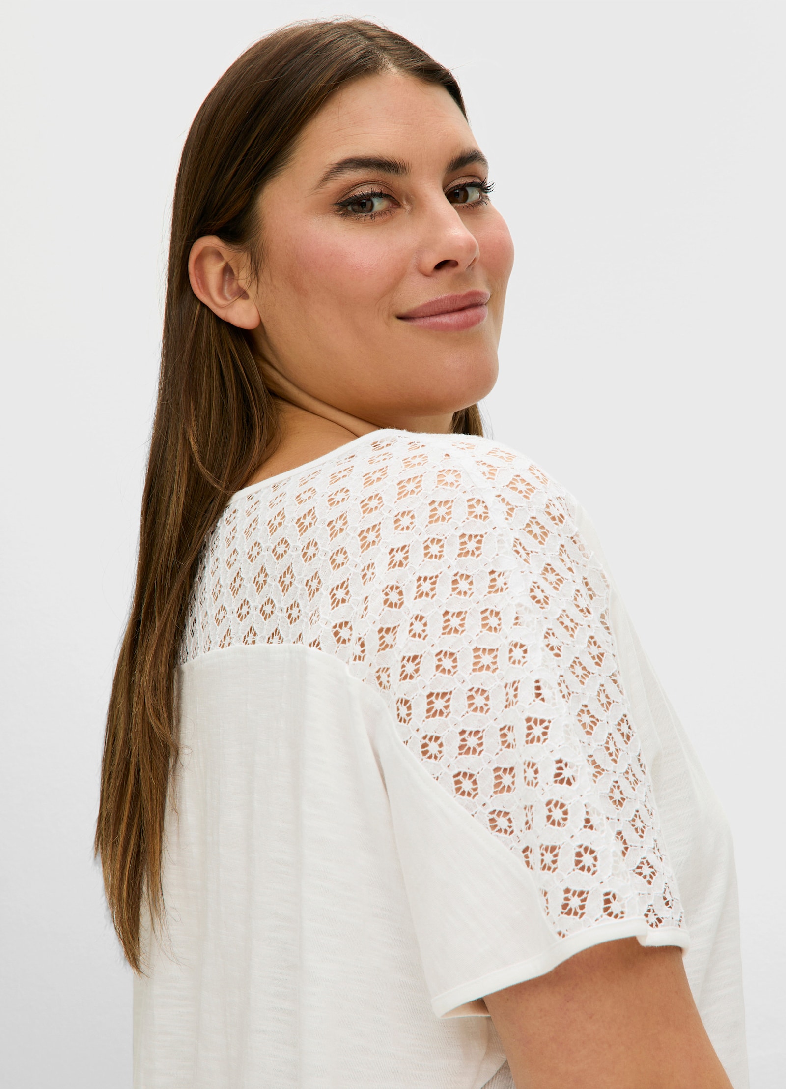 sheego Kurzarmshirt mit Spitze - ecru