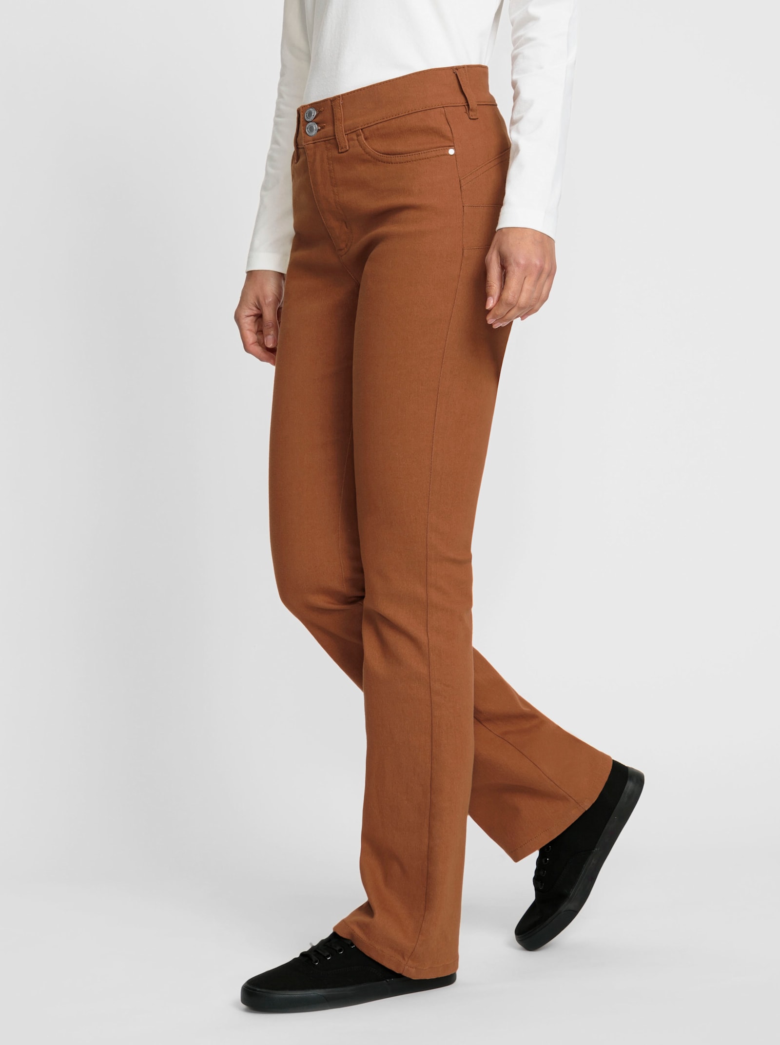 Bootcut-Jeans mit Push-up-Effekt - cognac