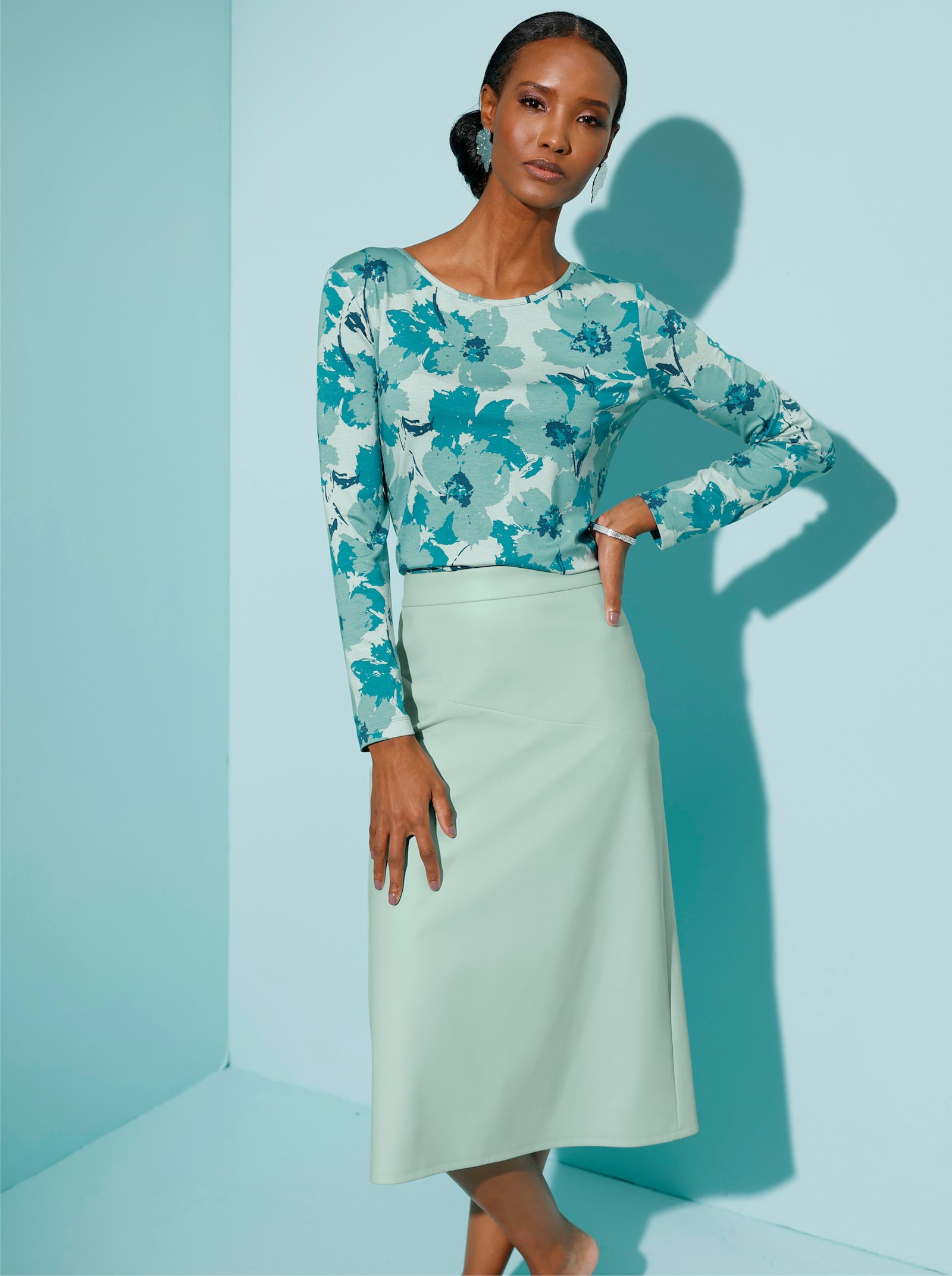 Shirt met lange mouwen en bloemdessin - munt/aquapetrol bedrukt