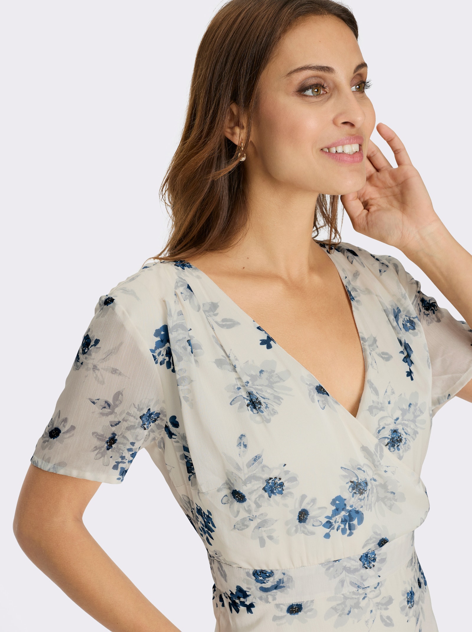 Satinkleid mit Bordüren-Druck - champagner-marine-bedruckt