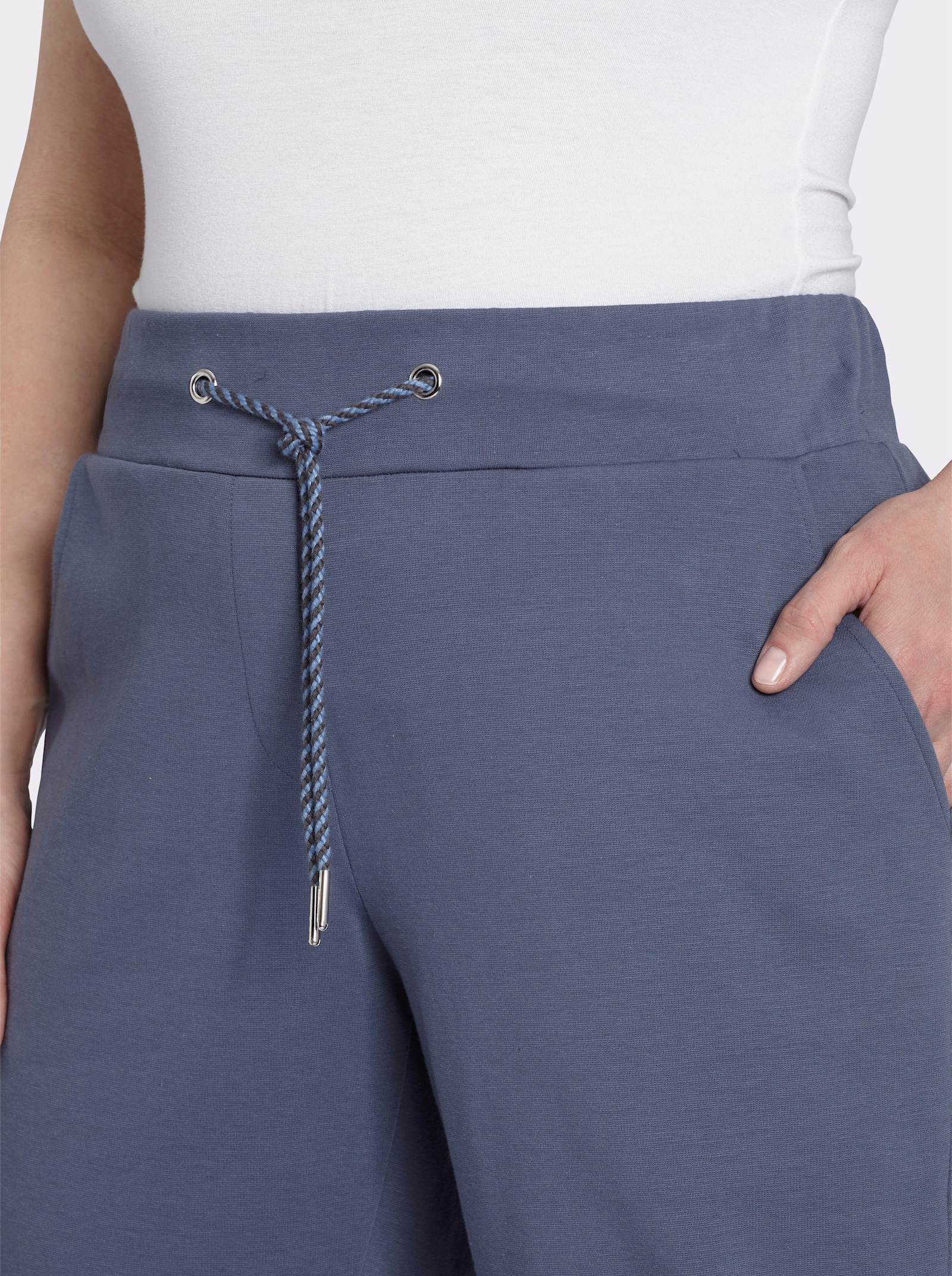 sheego Jogg Pants mit schmalem Bein - rauchblau