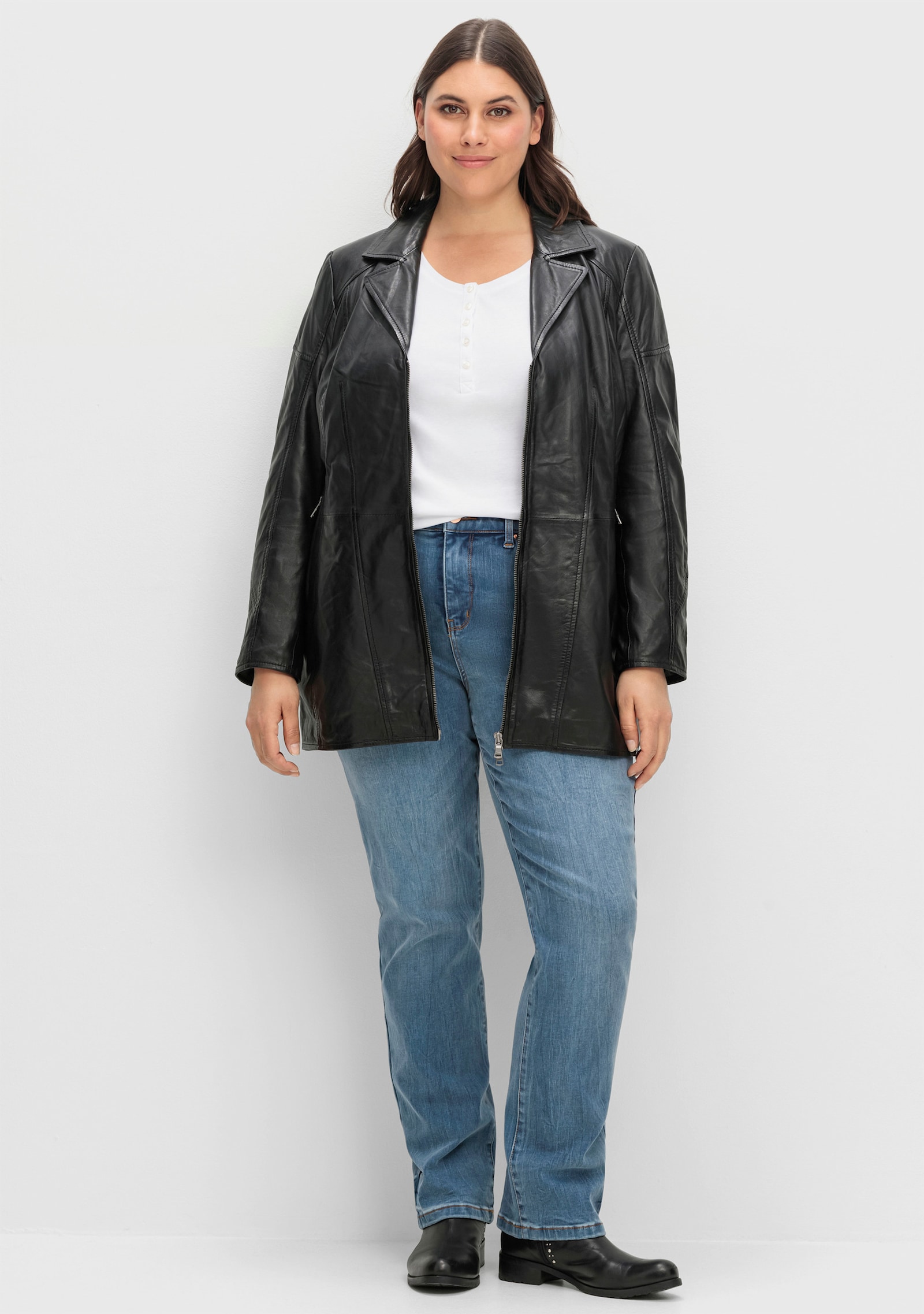 sheego Leren jack in lang, licht getailleerd model - zwart