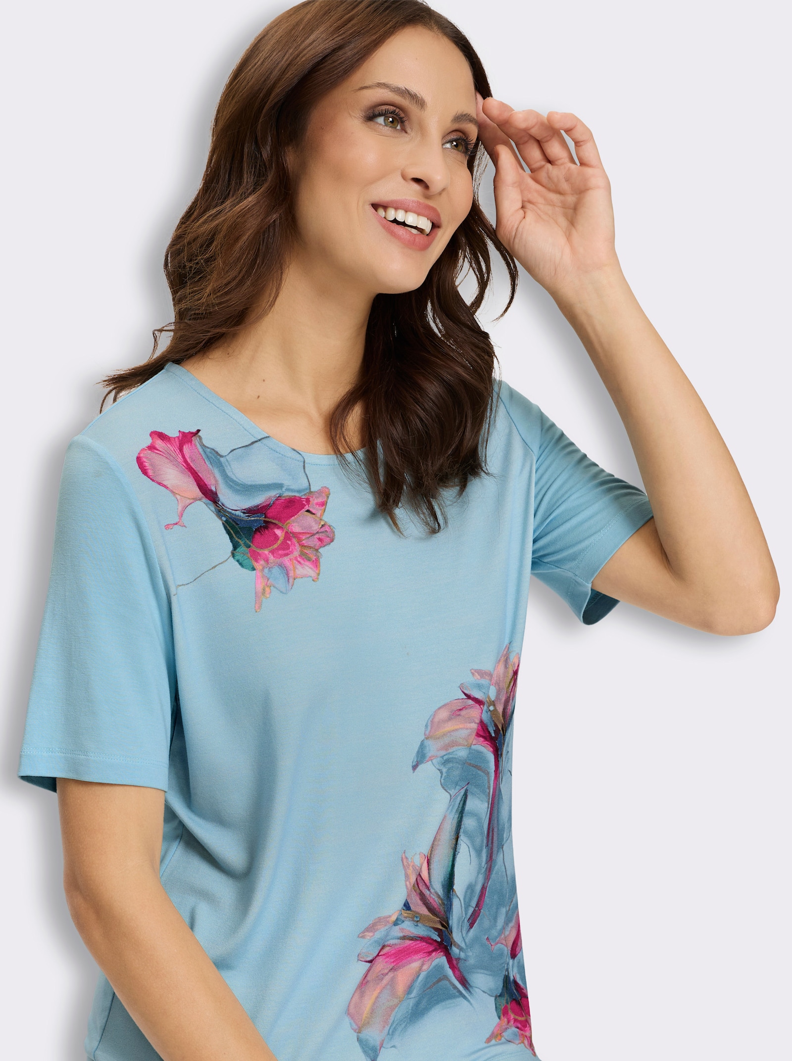 Rundhalsshirt in Viskose-Stretch-Qualität - hellblau