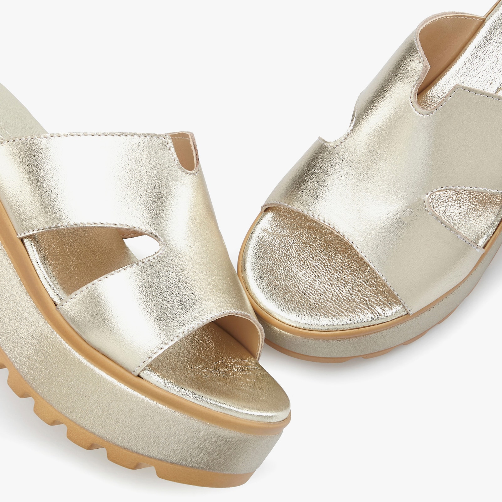 LASCANA Pantolette - goldfarben