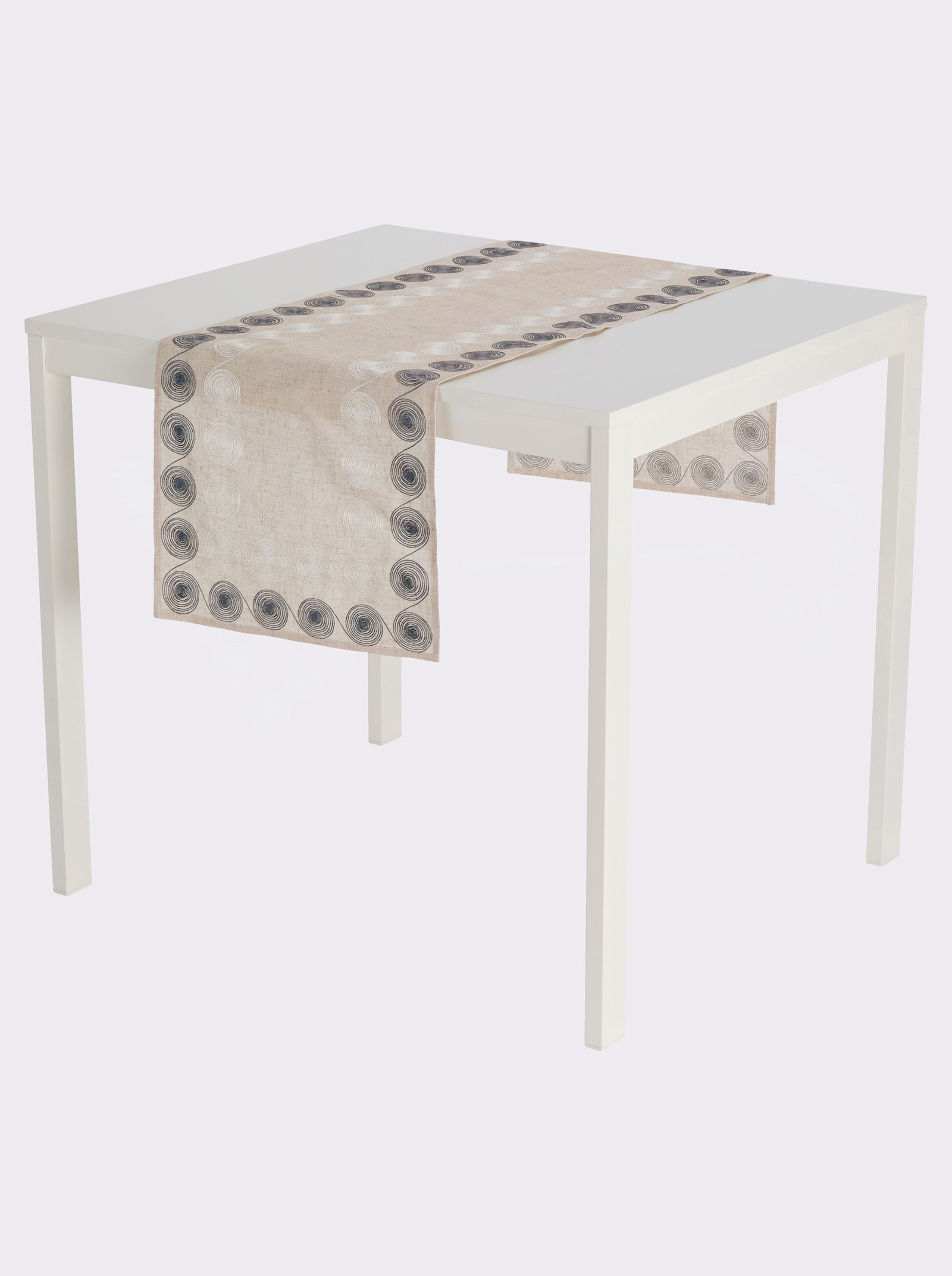 Tafelkleed met glanzende borduursels - beige