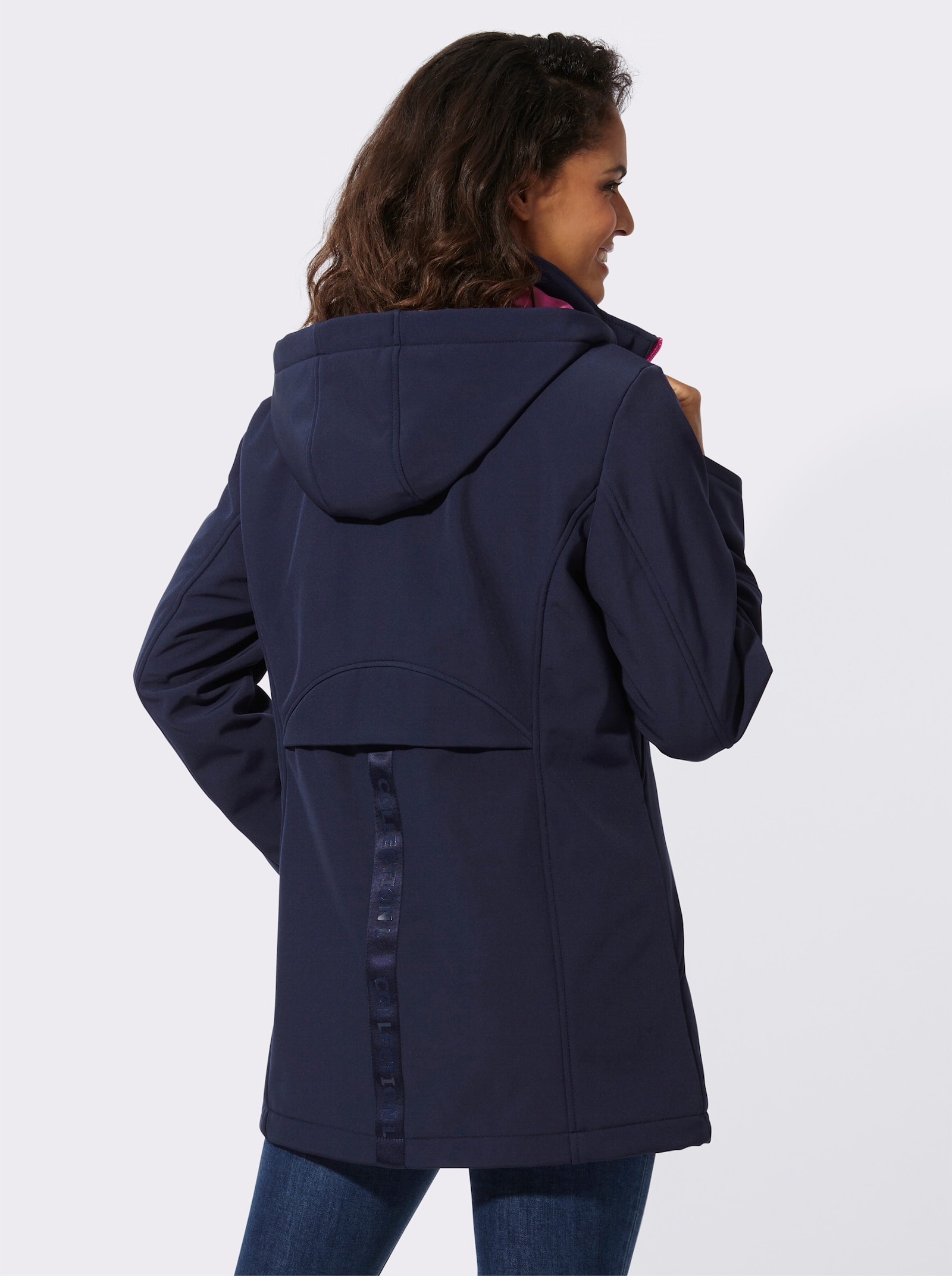 Softshelljacke mit kontrastfarbigem Futter - marine