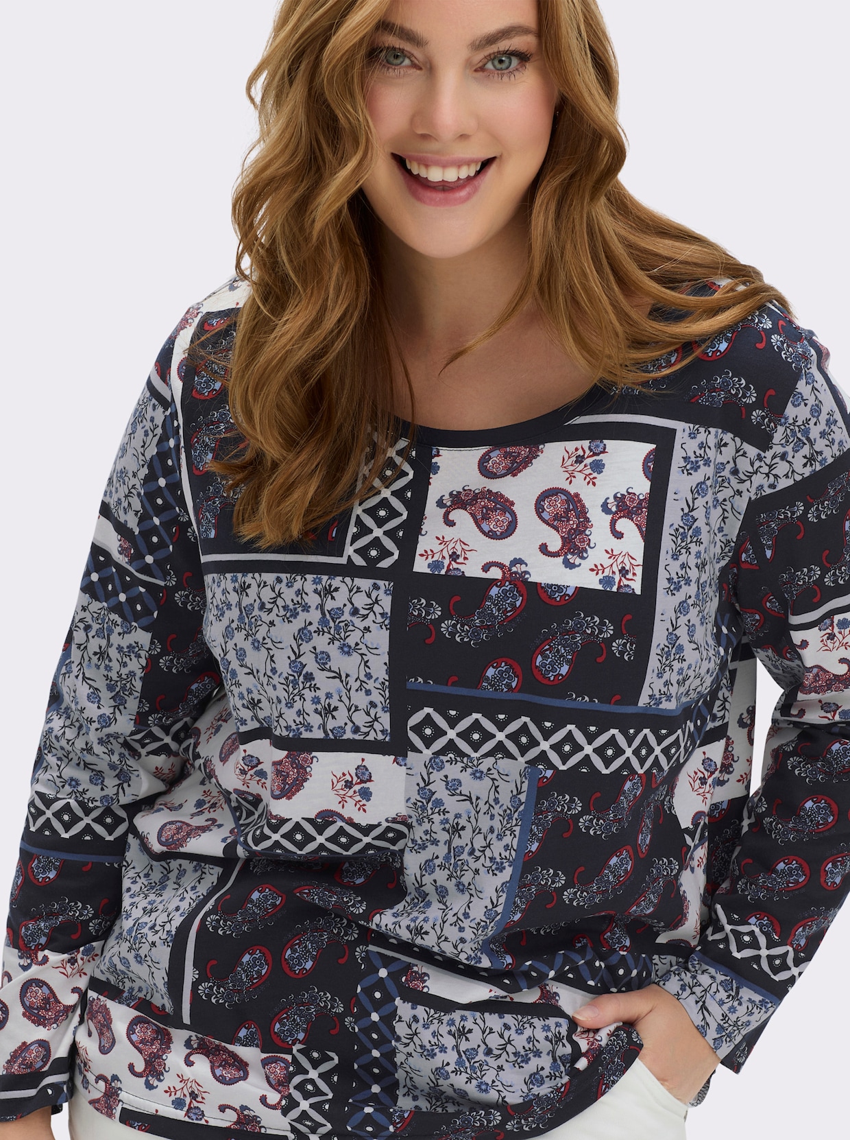 Langarmshirt im Patchwork-Dessin - marine-bedruckt