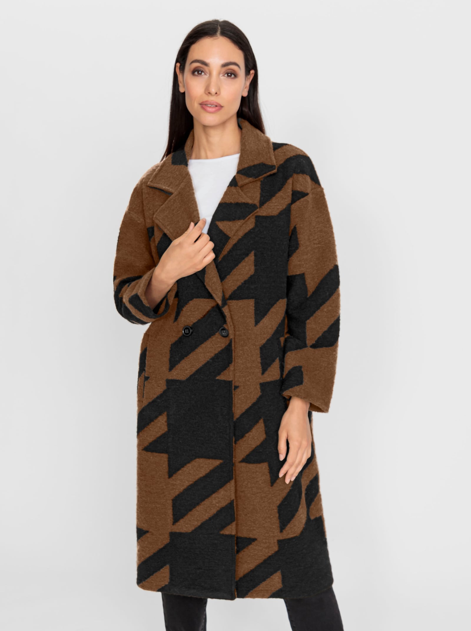 heine Strickmantel in grafischem Jacquard-Strick - cognac-schwarz-gemustert