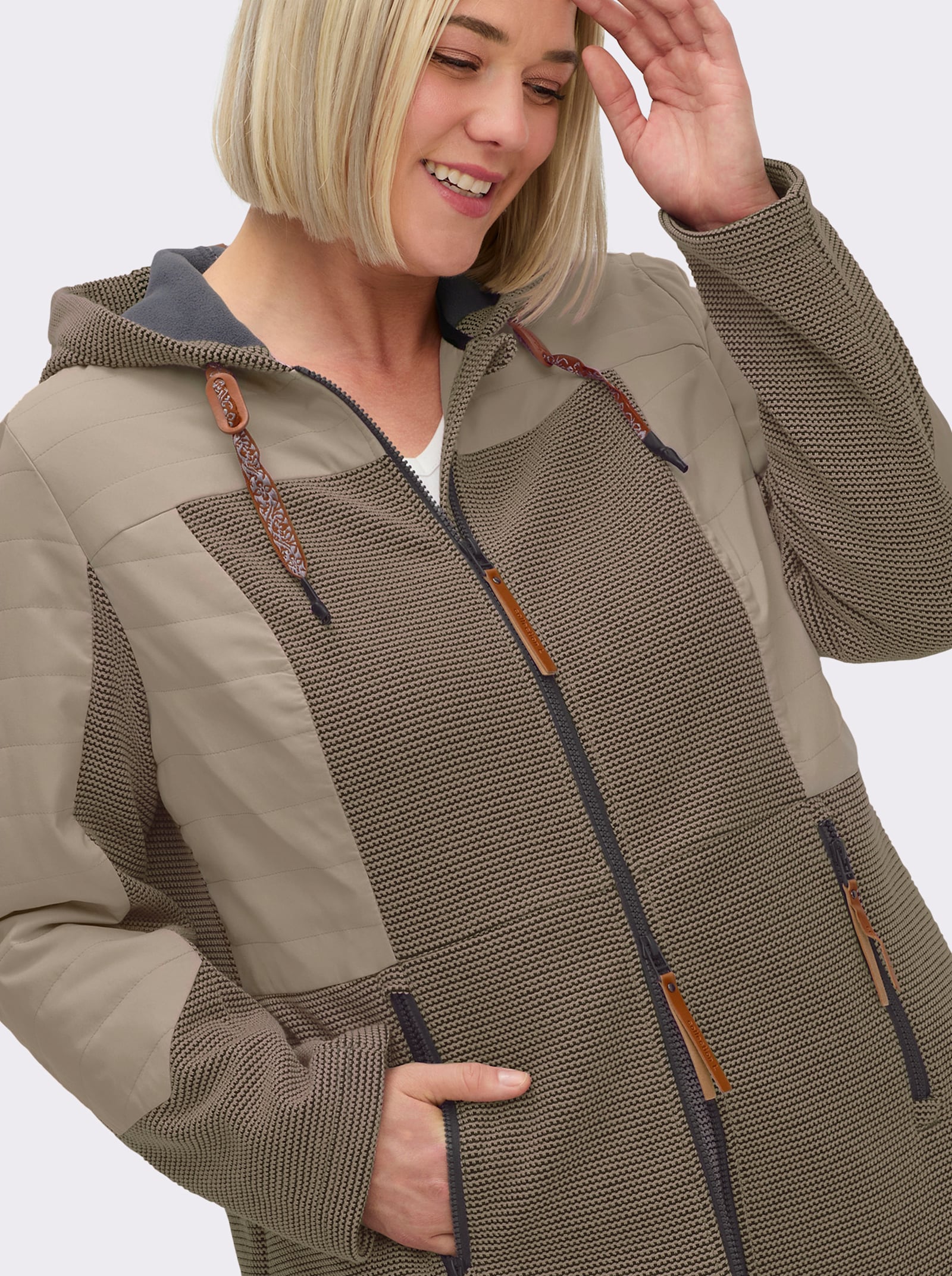 Übergangsjacke im Mix aus Fleece und Stepp - sesam