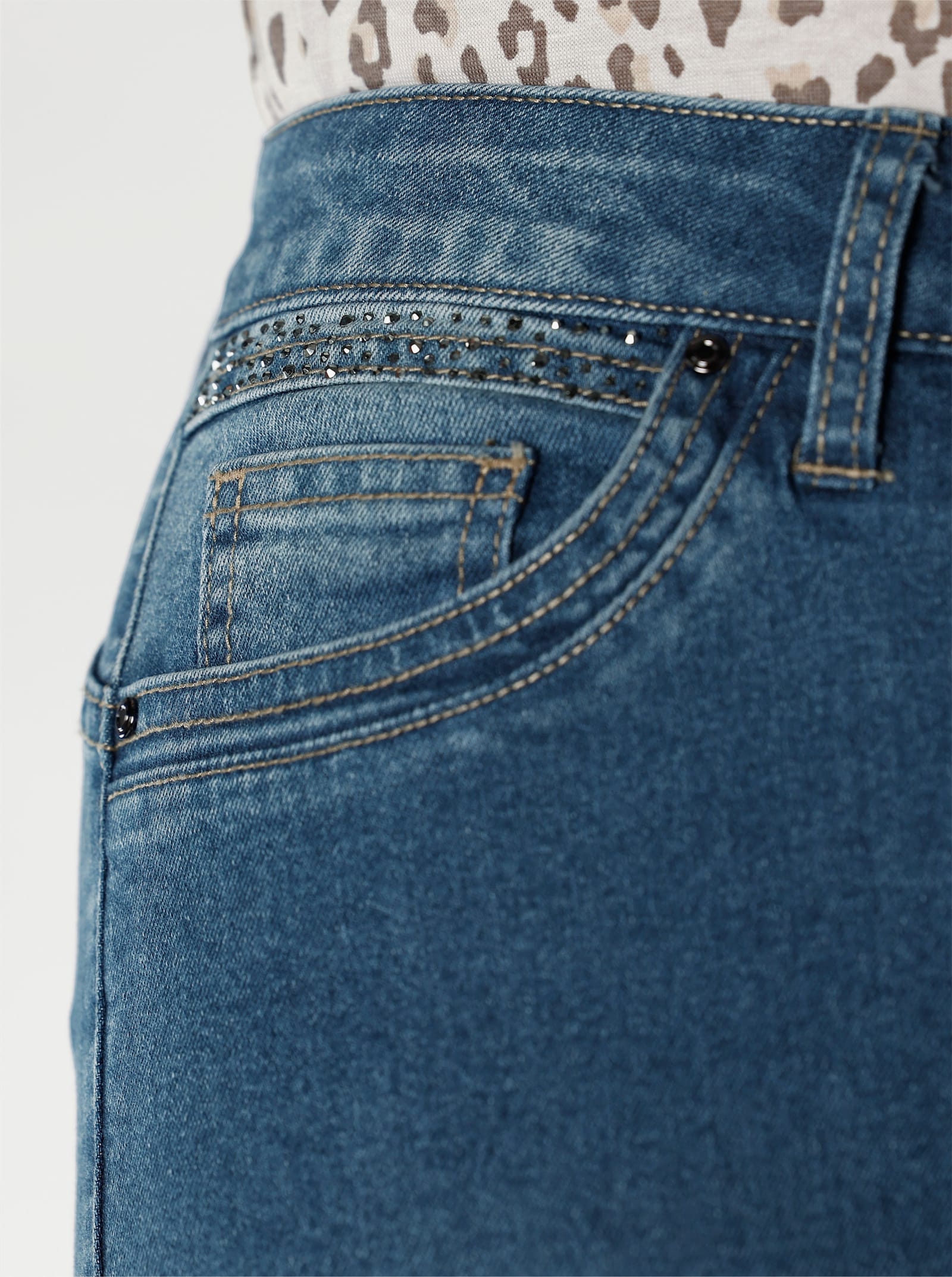 Jeans med glitterstenar - blue-bleached